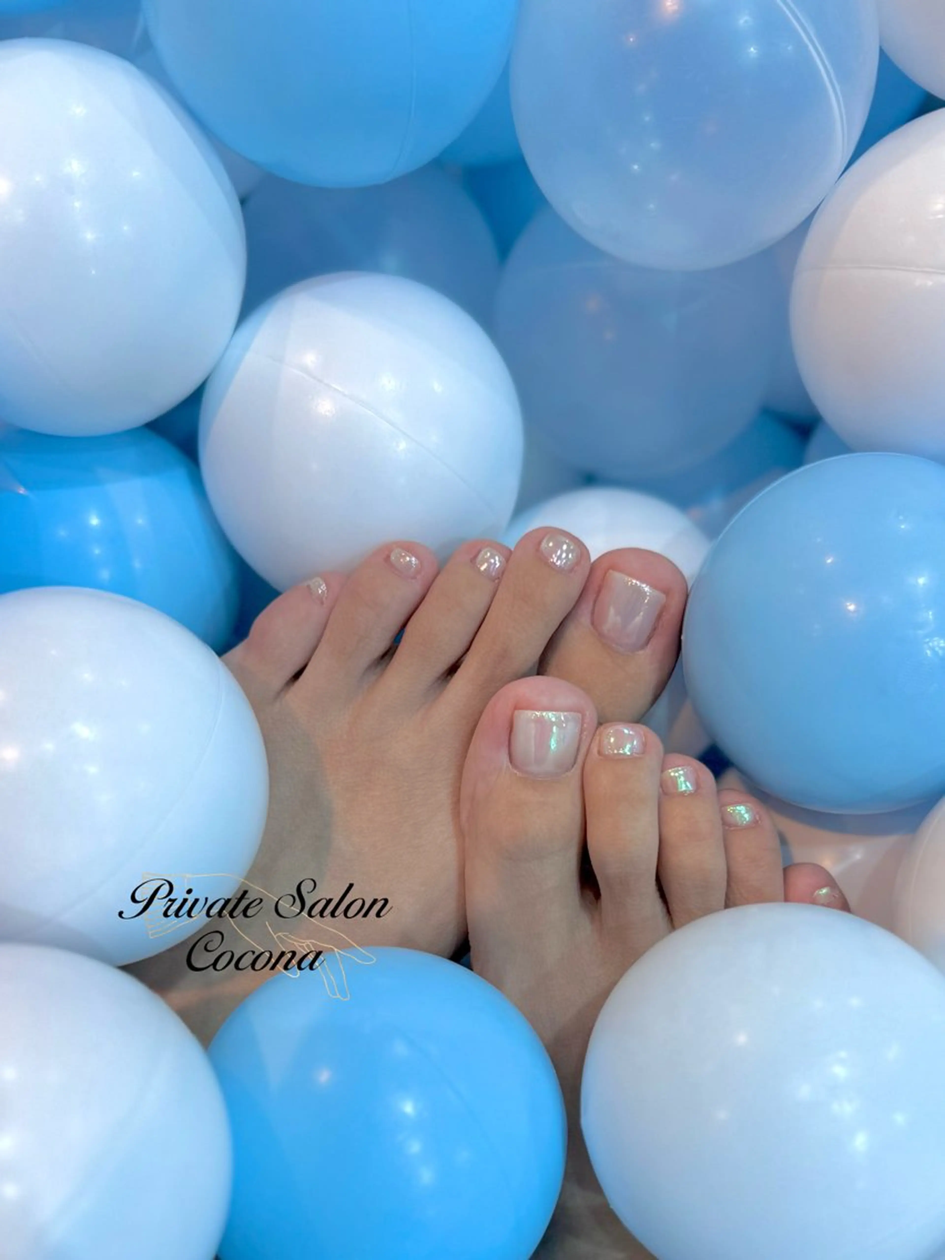 ネイル オーロラネイル フットネイル フットネイル プライベートサロン nailcoconaのネイルデザイン