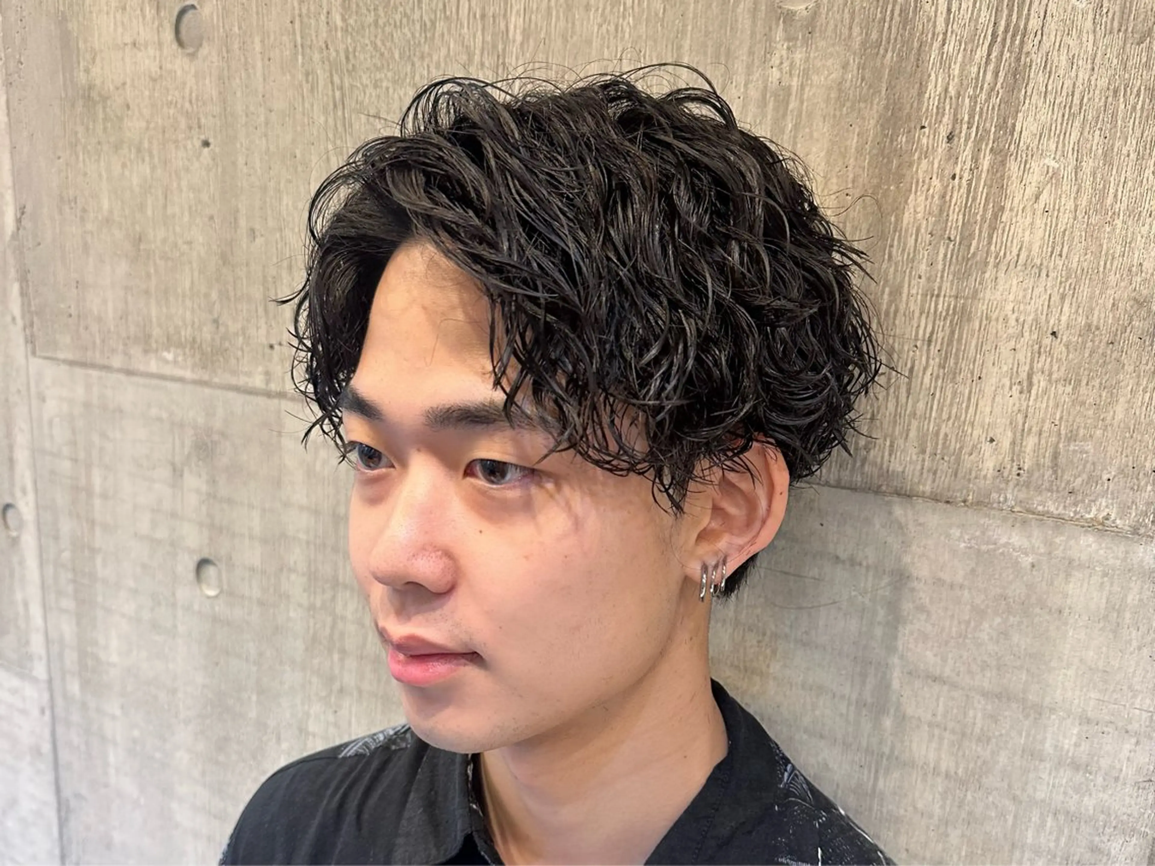 ショート パーマ メンズ メンズパーマ ツイストスパイラルパーマ スパイラルパーマ カット パーマ トリートメント ツイスパ/メンズ パーマ/歩夢のヘアスタイル