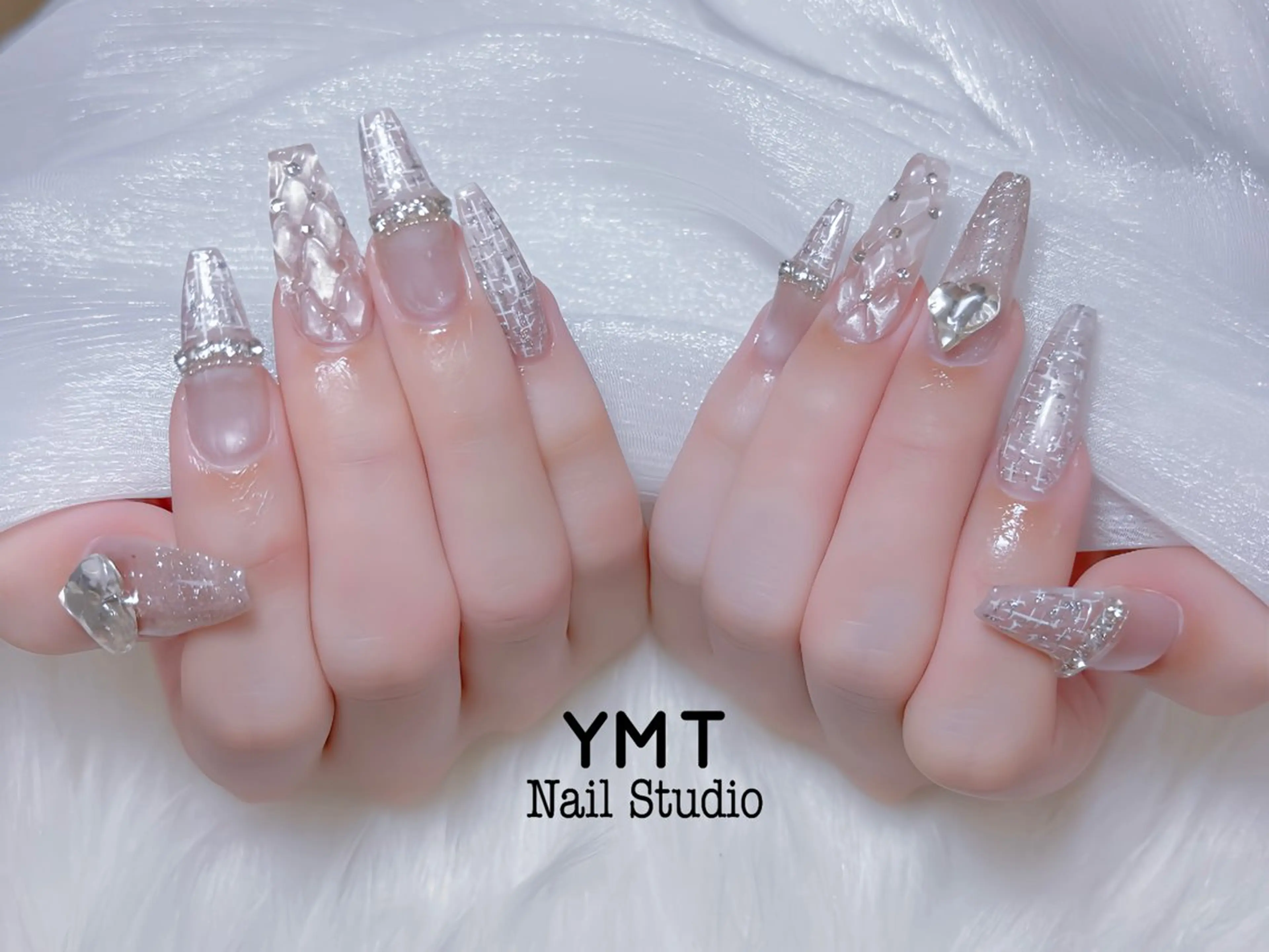 ネイル 長さ出し フットネイル ジェルネイル 韓国ネイル マグネットネイル ハンドネイル YMT NailStudioのネイルデザイン