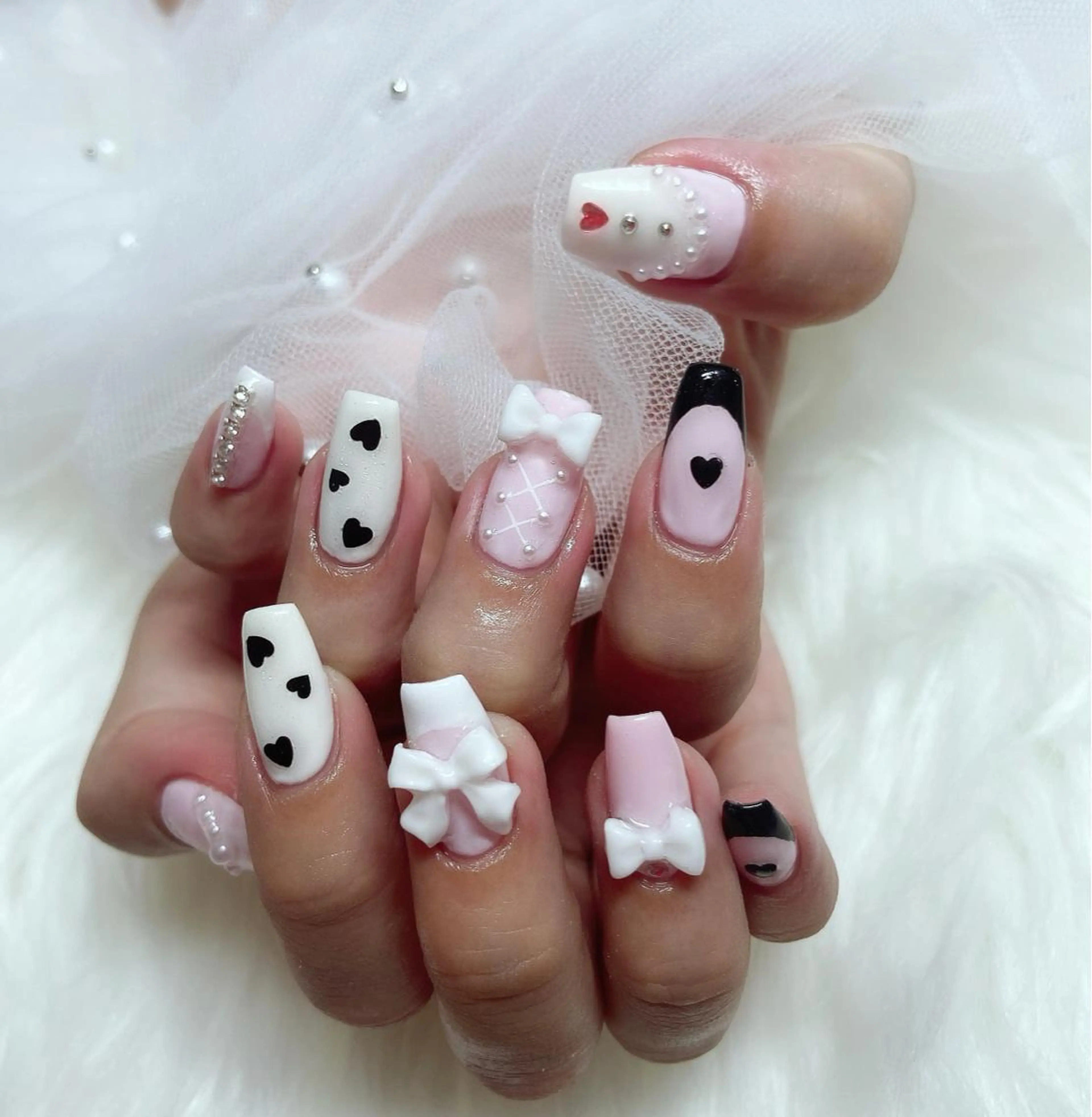 ネイル ハンドネイル ＆ME アンドミーのネイルデザイン