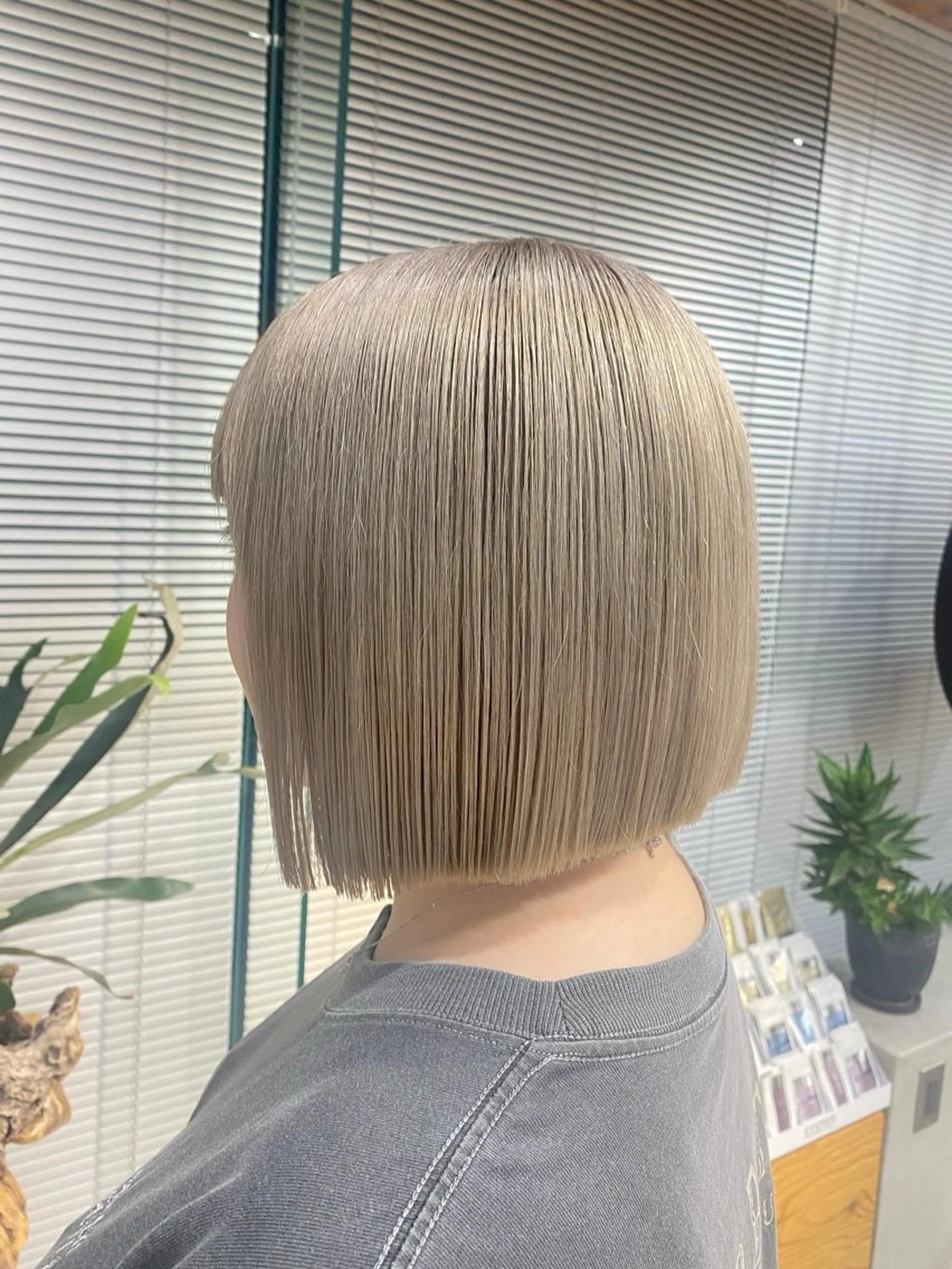 カラー cyan hinaのヘアスタイル