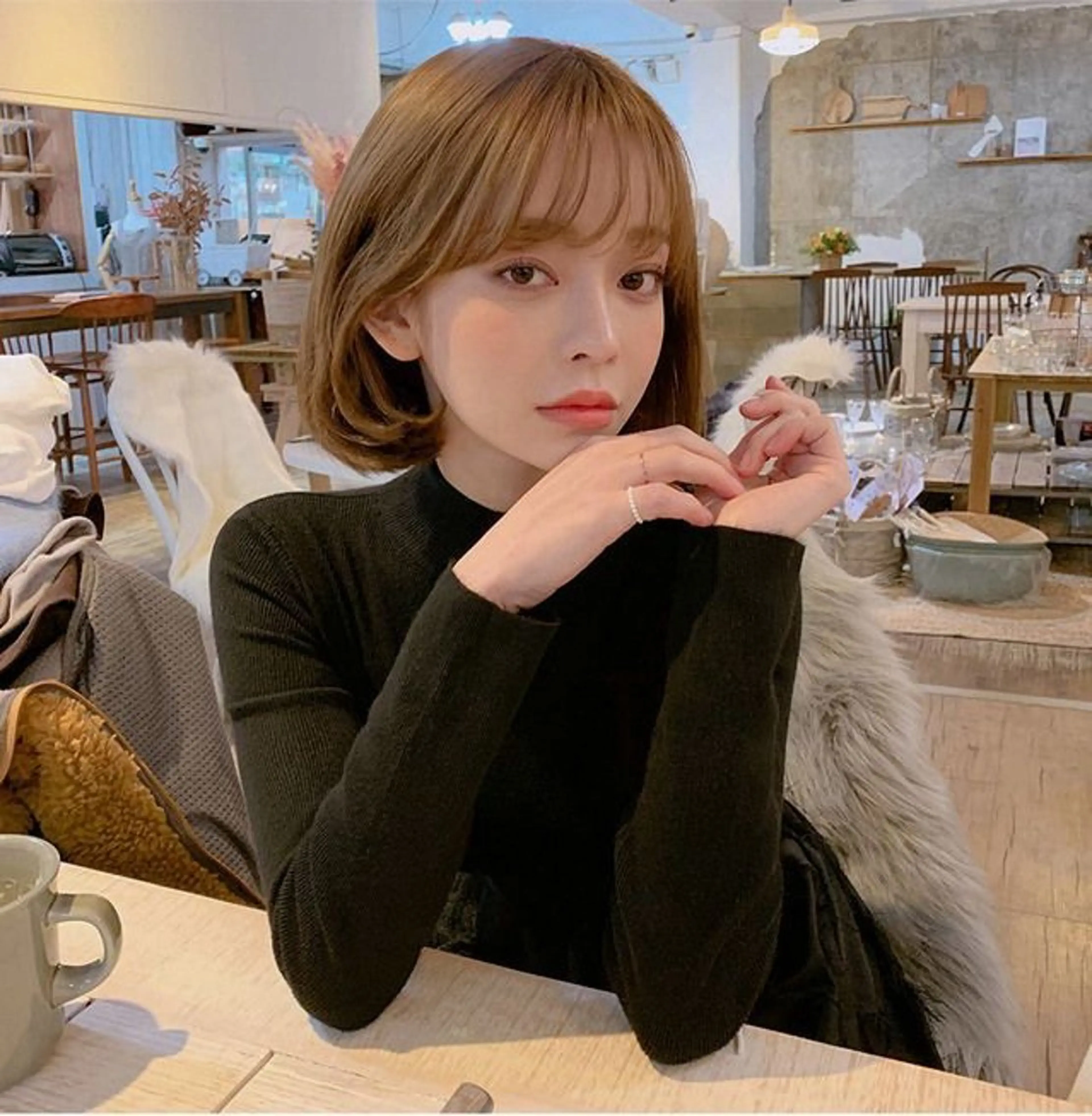 ショート タンバルモリ 韓国風ヘア レイヤー/ハッシュカ ット/顔周り/フウカのヘアスタイル