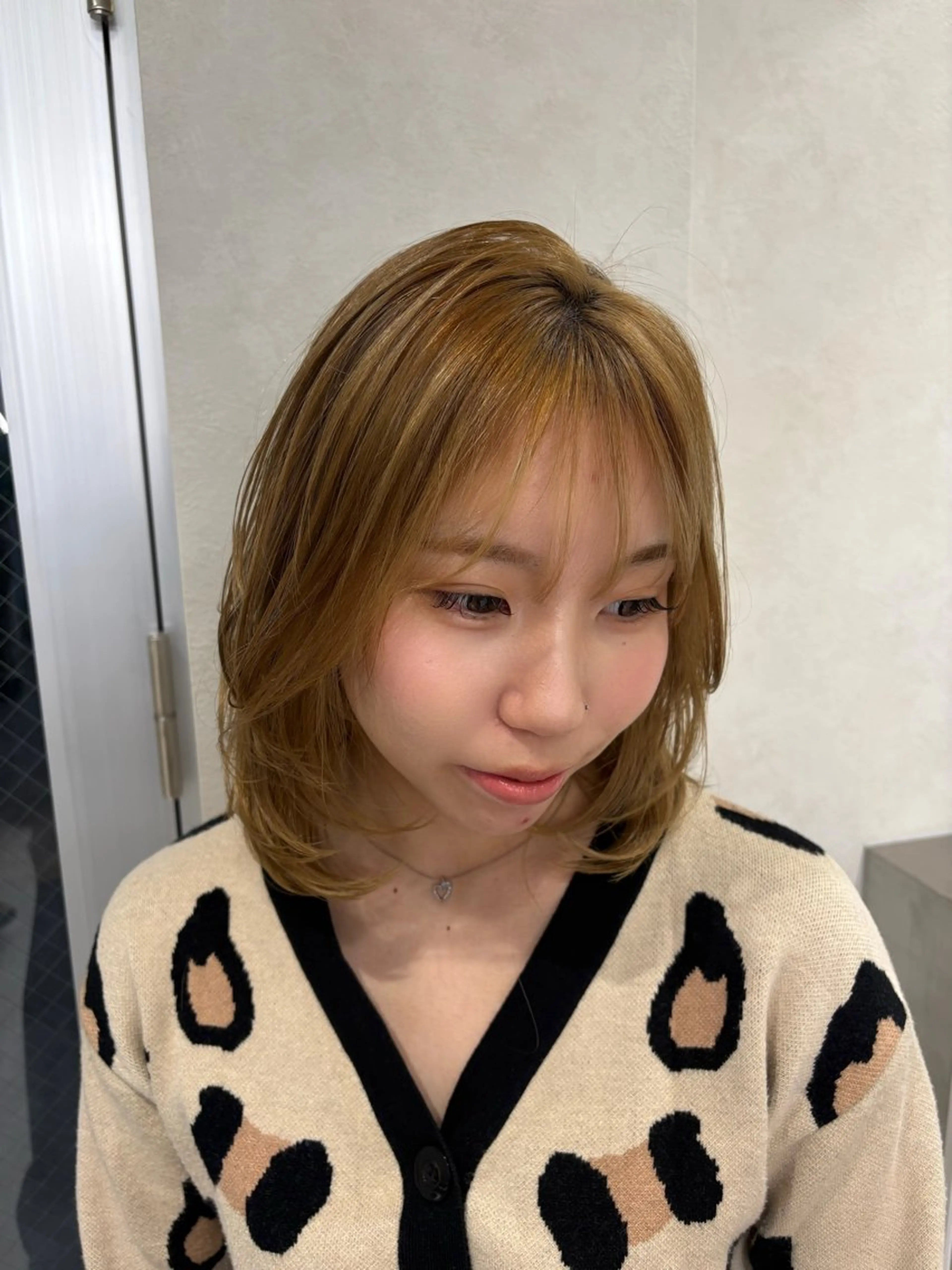 ミディアム ハッシュカット ハイレイヤー レイヤーカット Yuta✂︎ 韓国レイヤー🪽のヘアスタイル