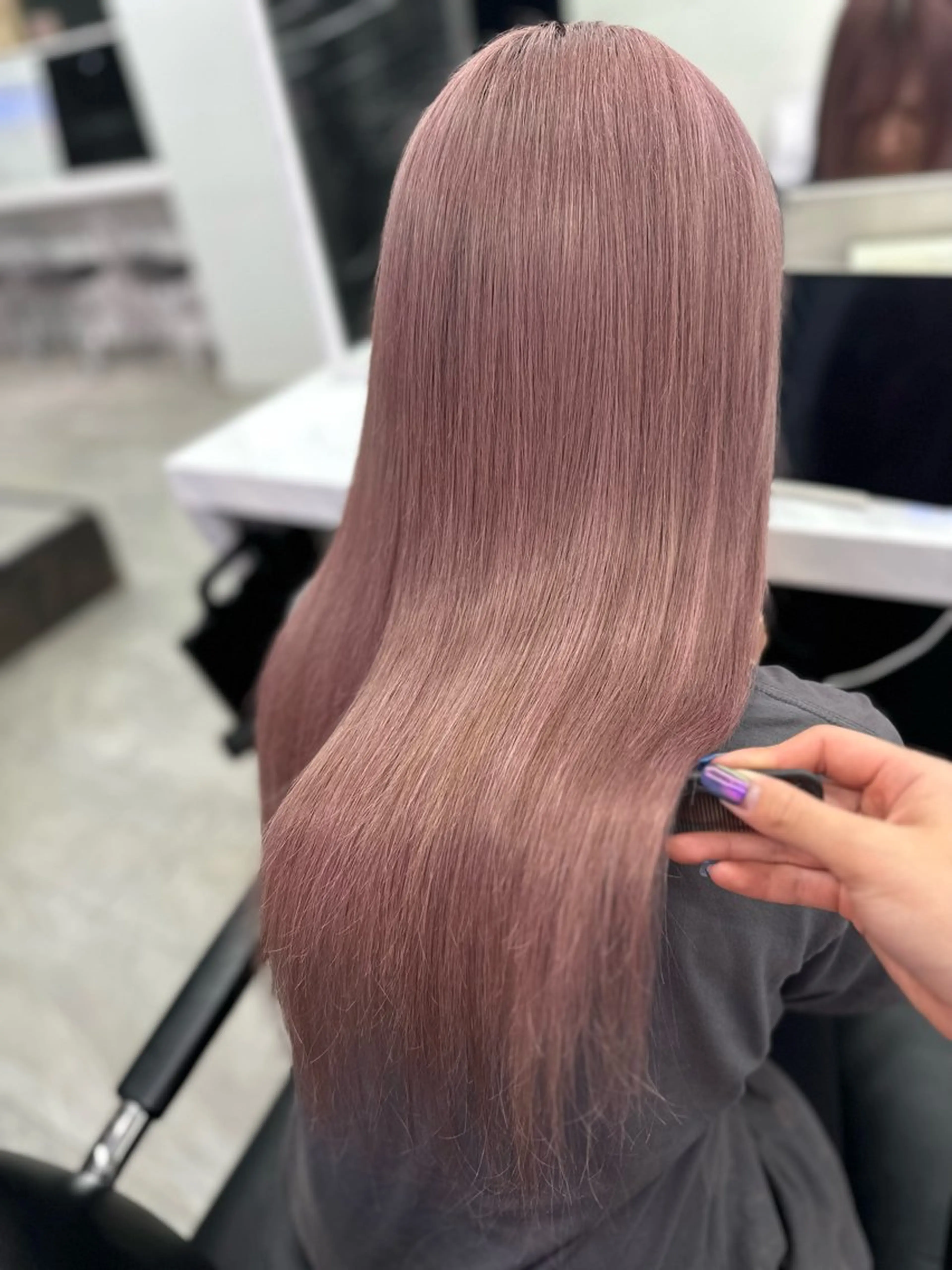 ロング ヘアカラー プルエクステ/カラー ⭐️KIR̋Aのヘアスタイル