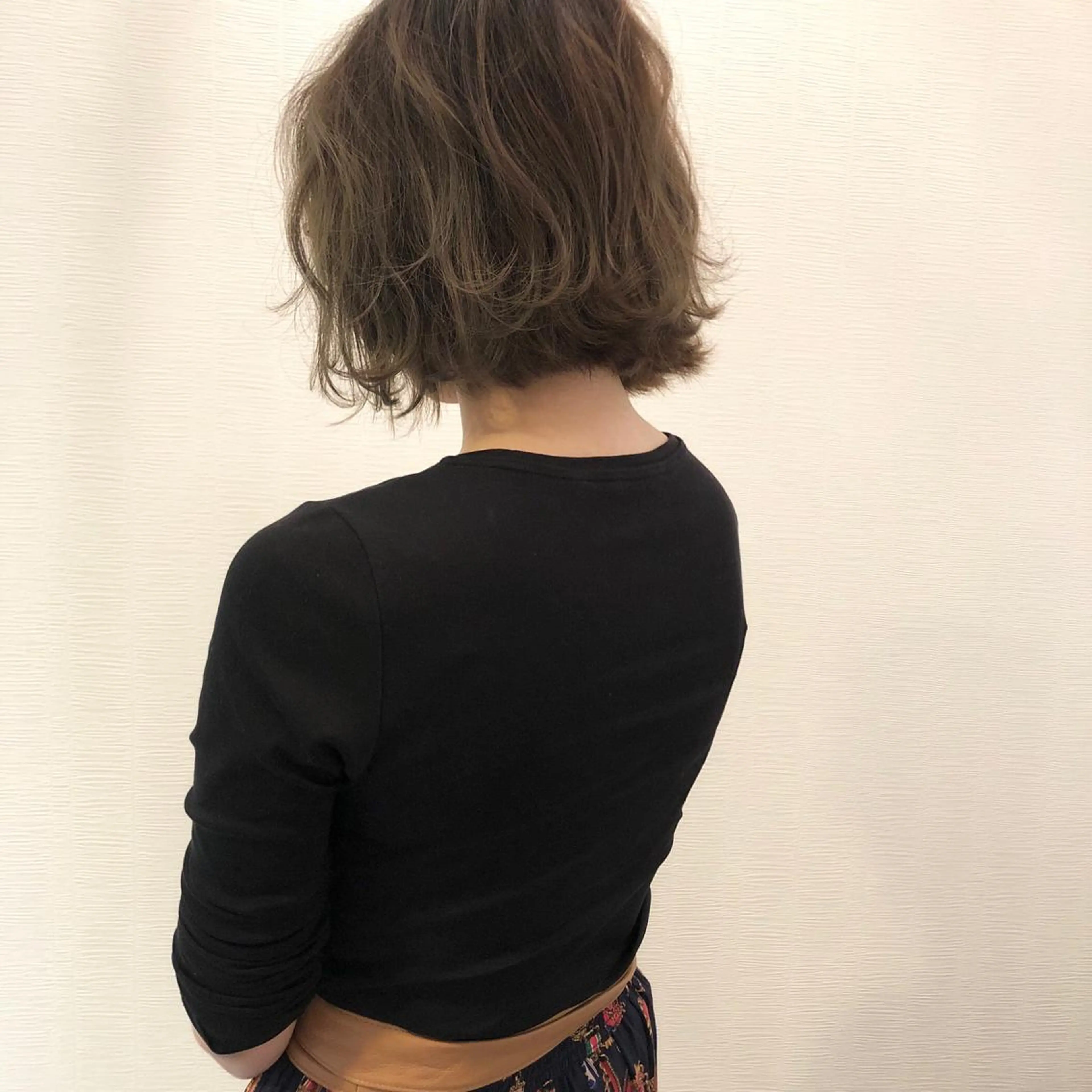 ミディアム カラー ベージュカラー 平川 友希子のヘアスタイル