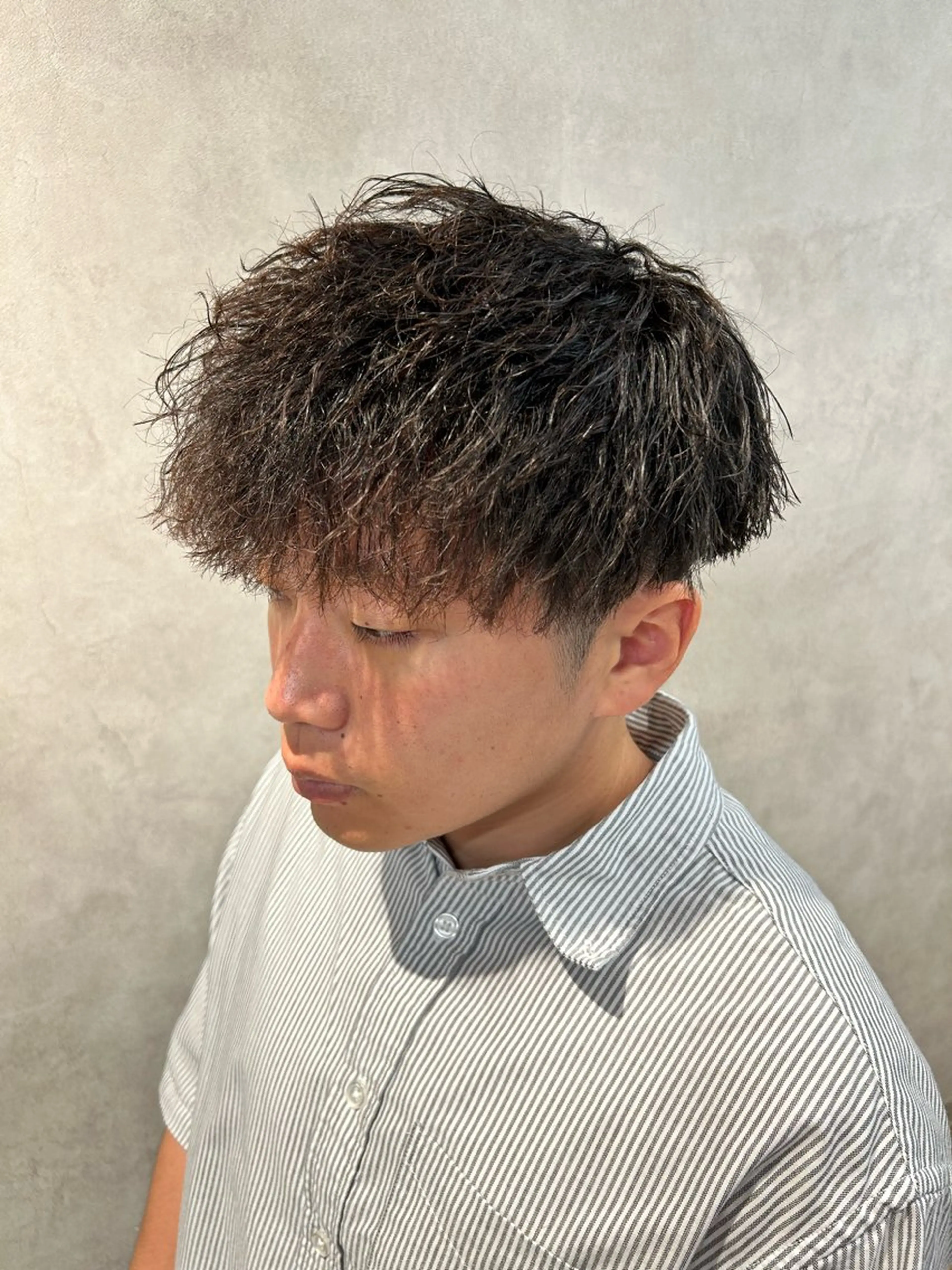 ミディアム パーマ メンズ 🔥メンズ専門🔥 塩拓巳のヘアスタイル