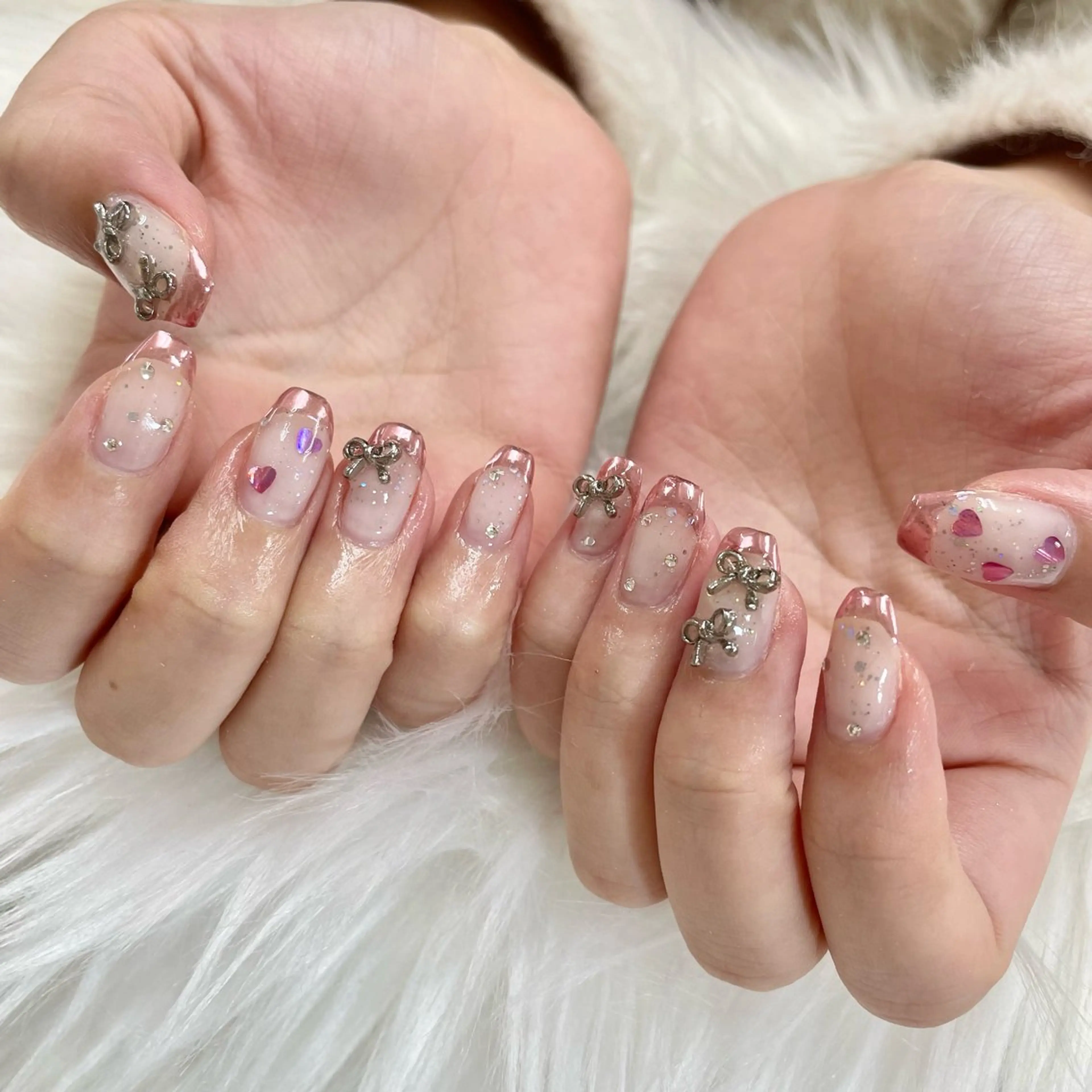 ネイル フレンチネイル ガーリー 韓国ネイル ミラーネイル リボン ハンドネイル 🎀AYAKO 🎀中韓ネイルのネイルデザイン