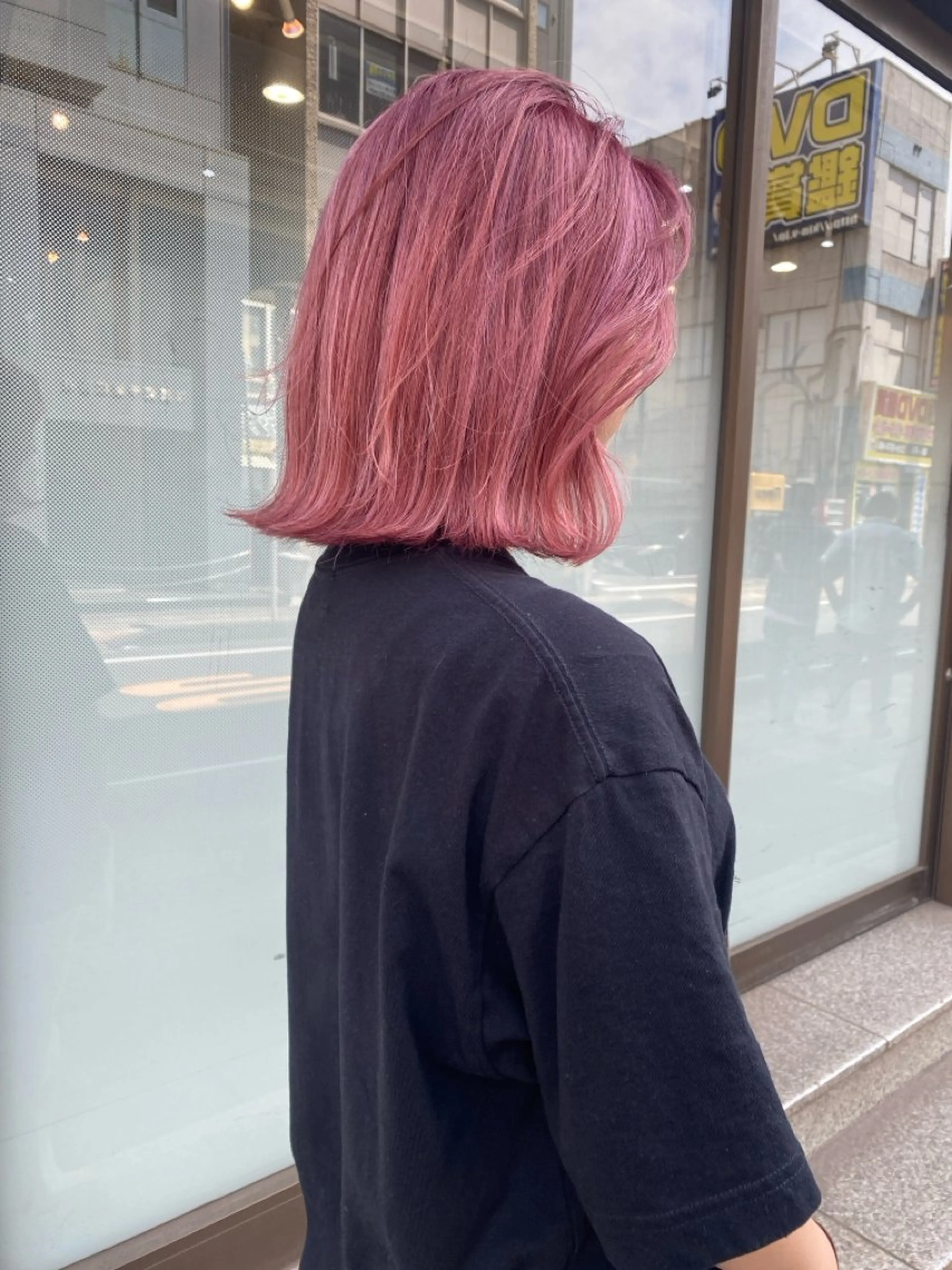 ミディアム カット ヘアカラー maeda yumiのヘアスタイル