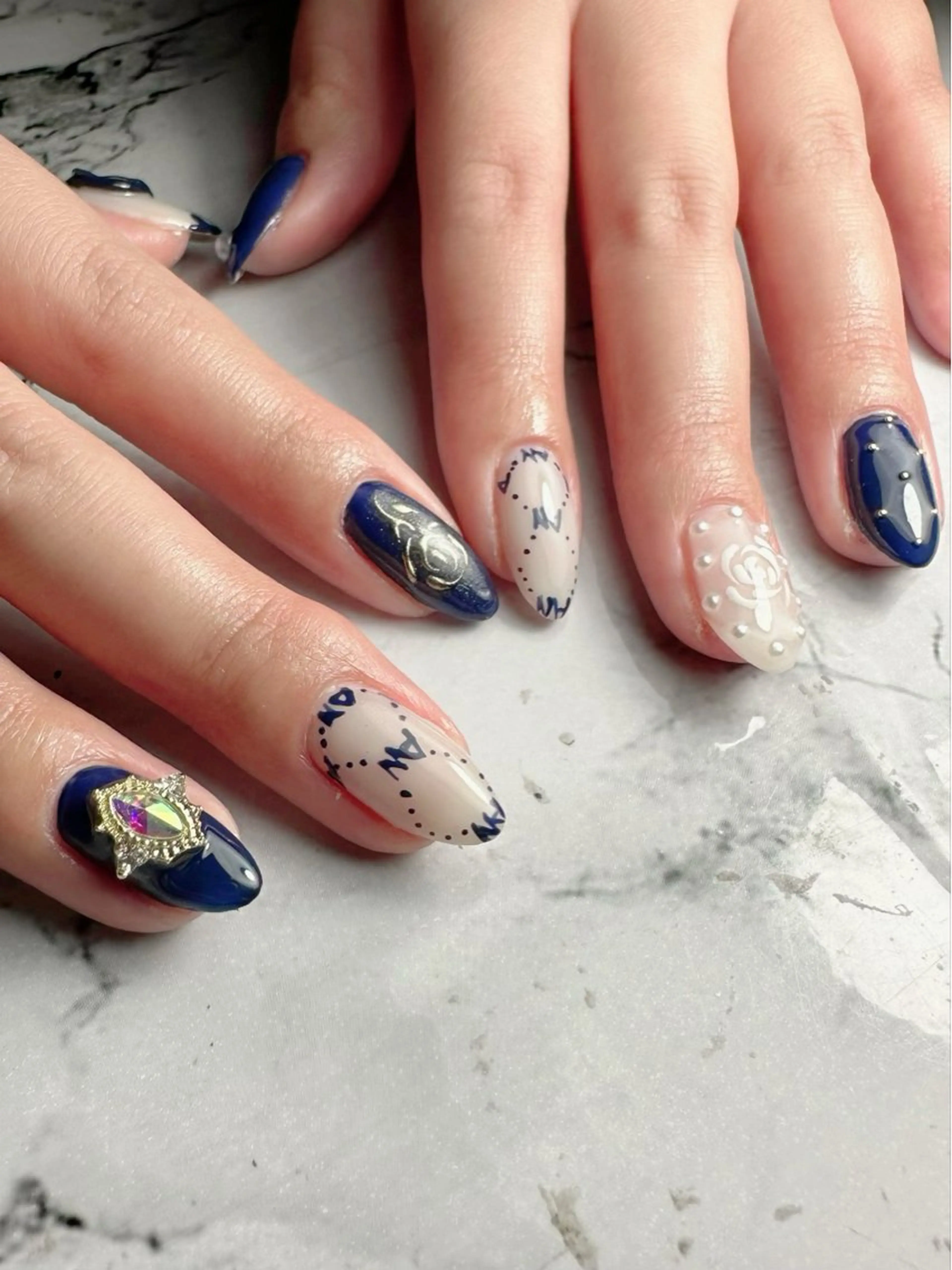 ネイル 新山 聖のネイルデザイン