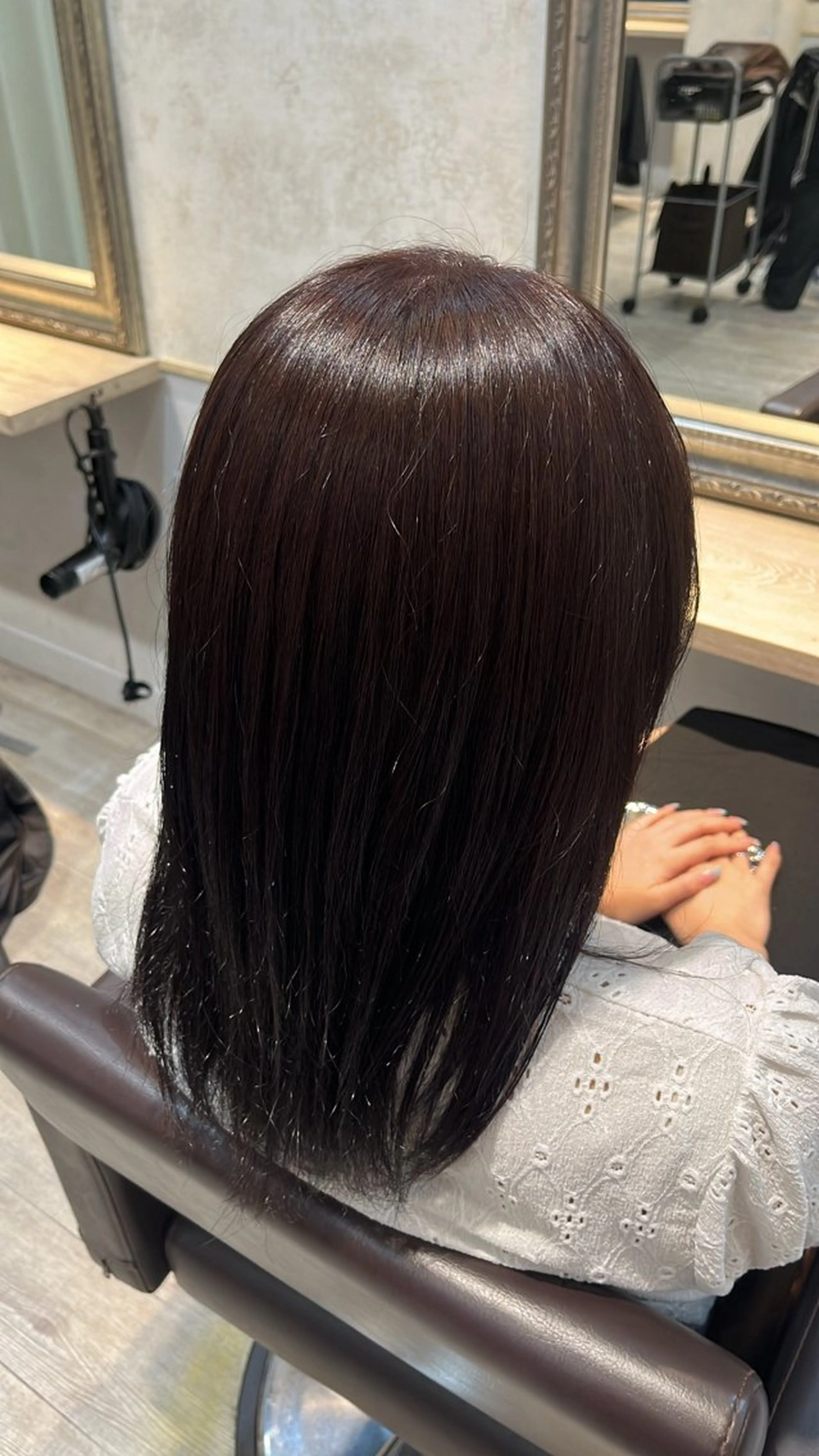 ミディアム ピンクブラウン 美髪矯正🪽／新宿／ ゆうみ🦋のヘアスタイル