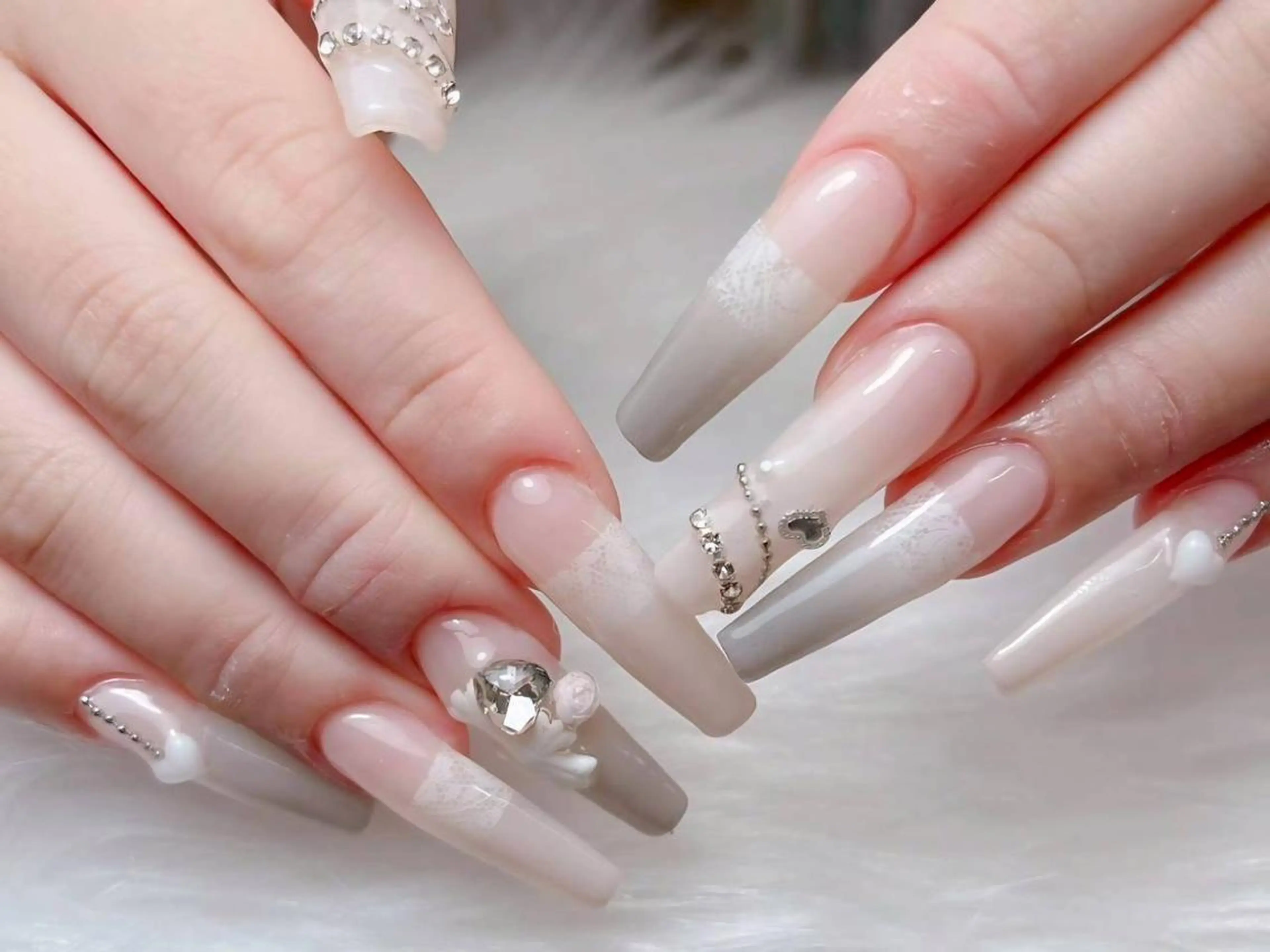 【長さだし10本】◆つけ放題120分コース◇持込・提案OK 《ソフトジェルオフ無料》の写真