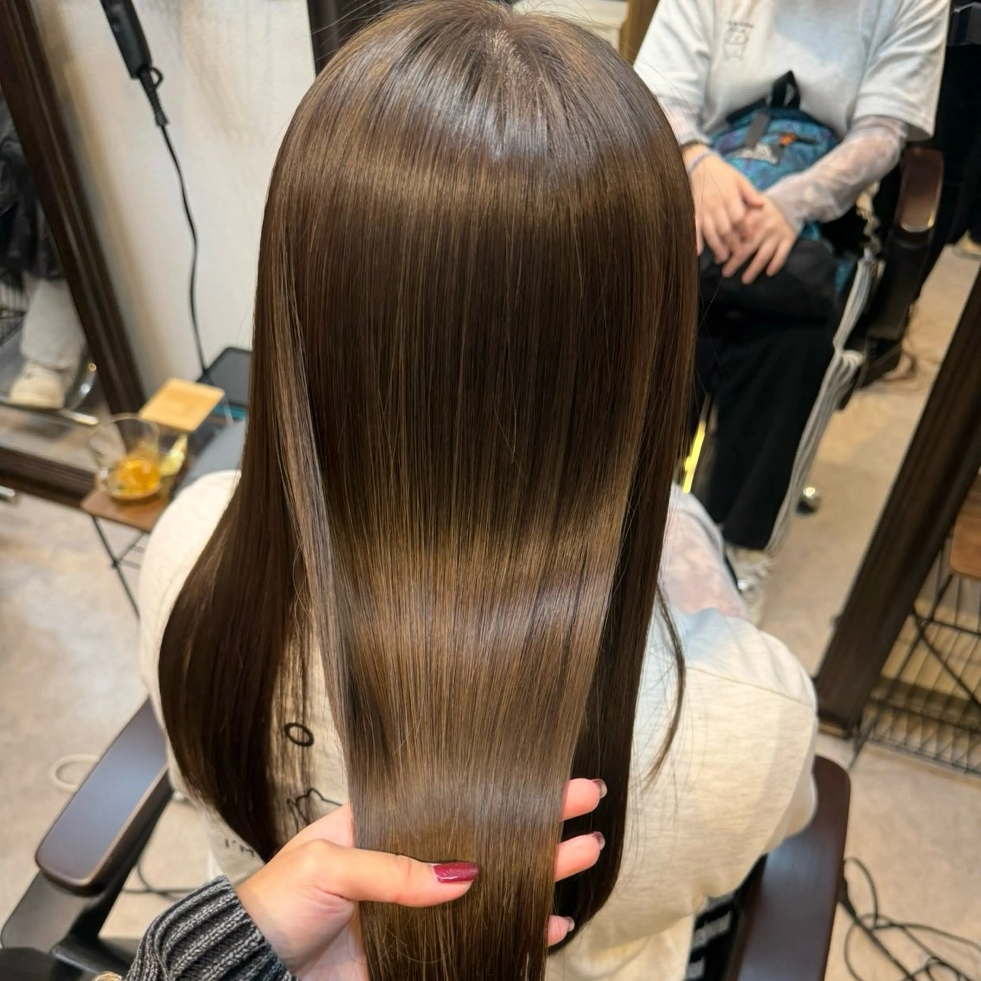 カラー ブラウンカラー マットブラウン たぴ。ぱつっとボブ/ つや髪🍒髪質改善のヘアスタイル