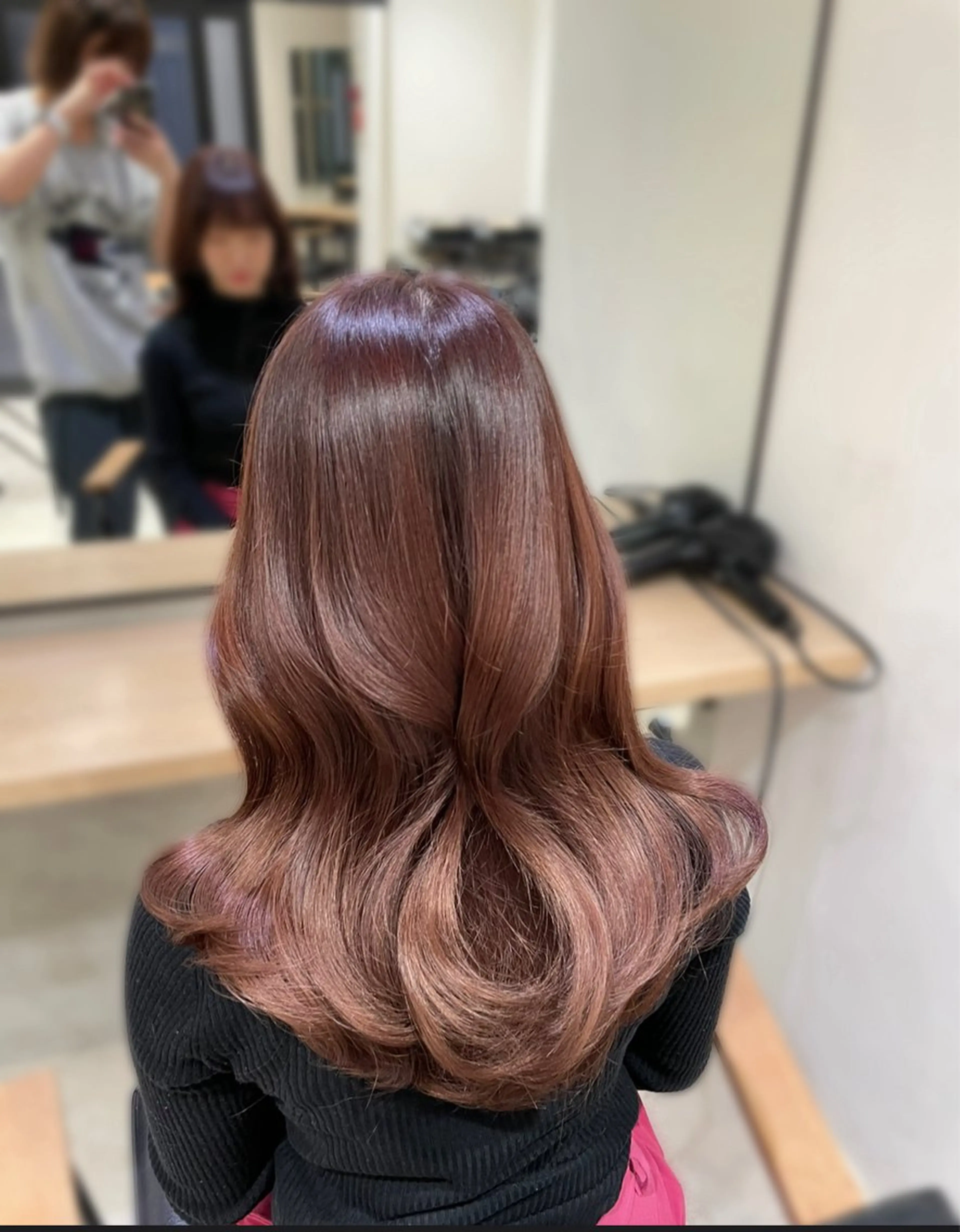 セミロング カラー 戸川凜音 とがわりんねのヘアスタイル