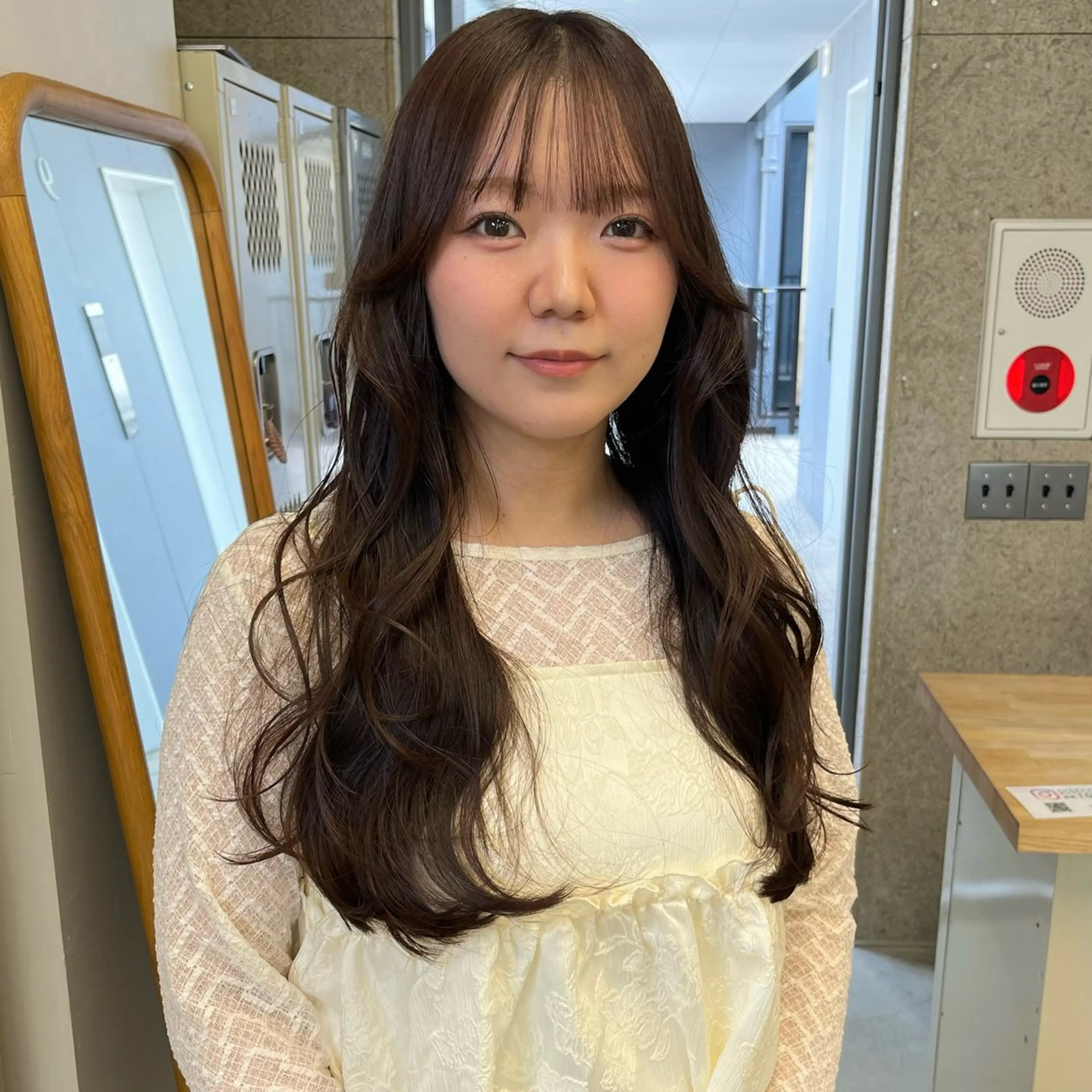 ロング レイヤーカット ロング カット ヘアカラー トリートメント SiLO yuri andoのヘアスタイル