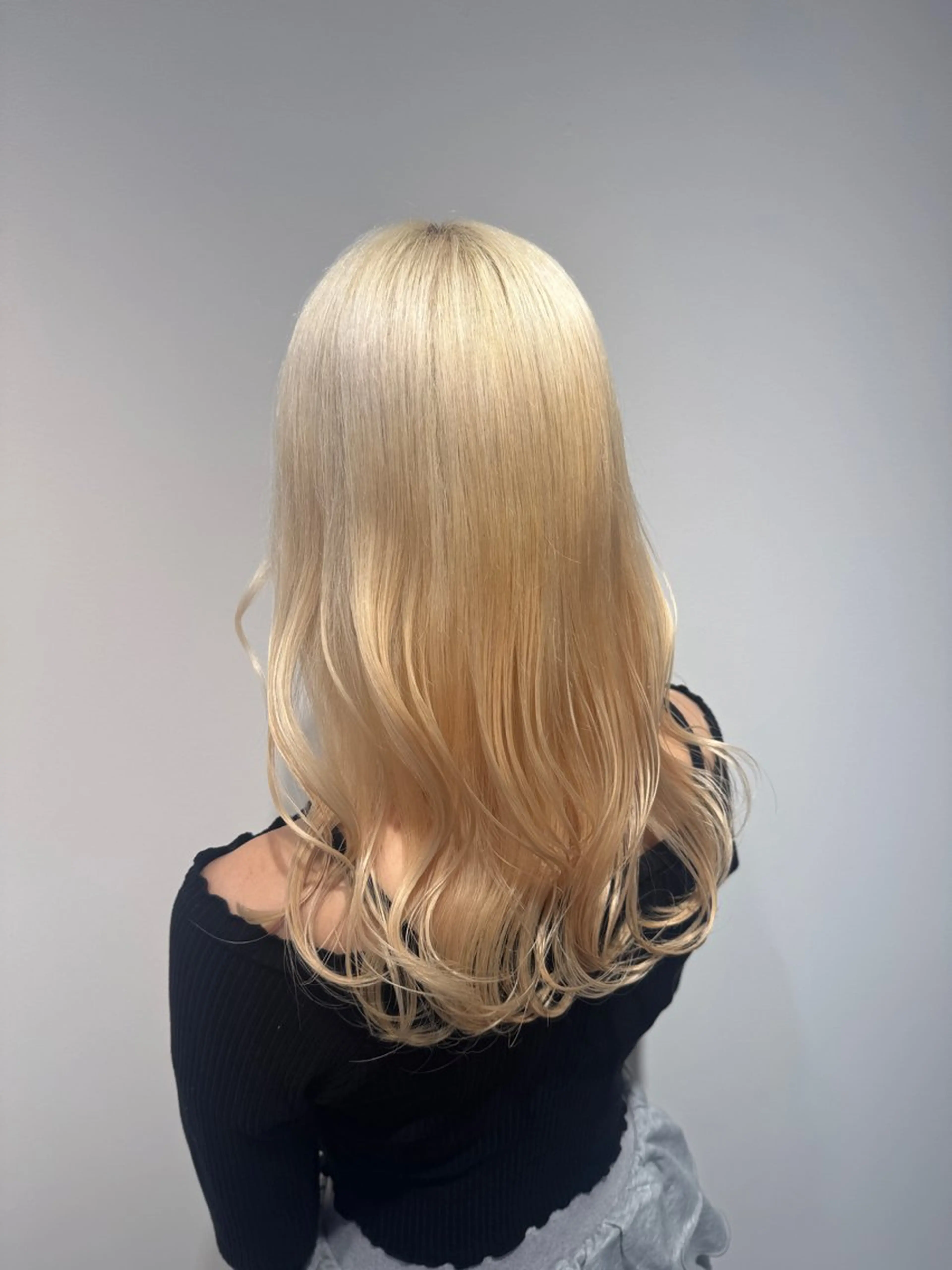 🏹 ハイトーンブリーチ + カット 🏹の写真