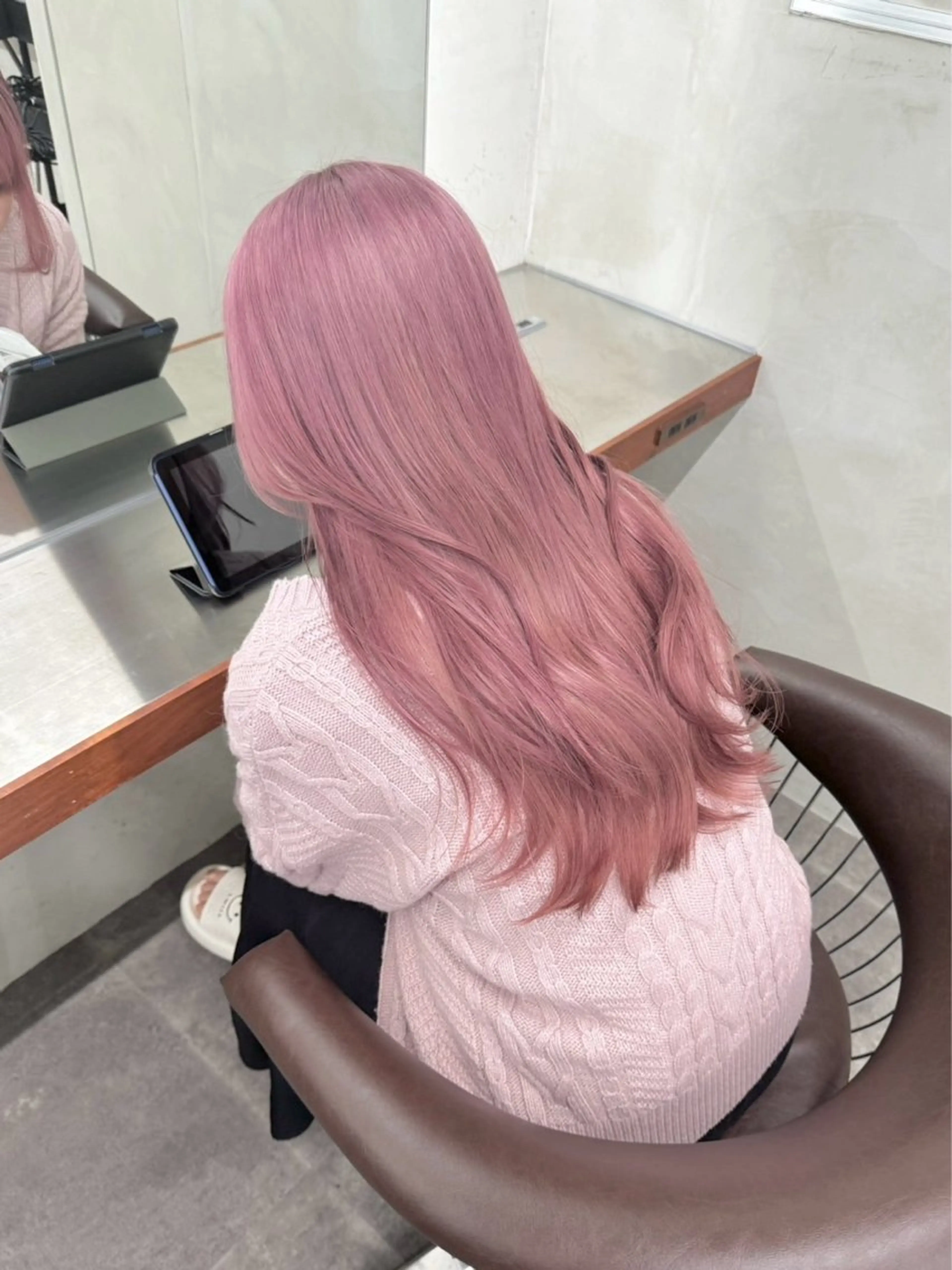 ロング カラー アッシュ ベージュカラー ブリーチ ブロンド ブラウンカラー カット ヘアカラー トリートメント ブリーチ　ハイトーン 特化🌈フジタハルキのヘアスタイル