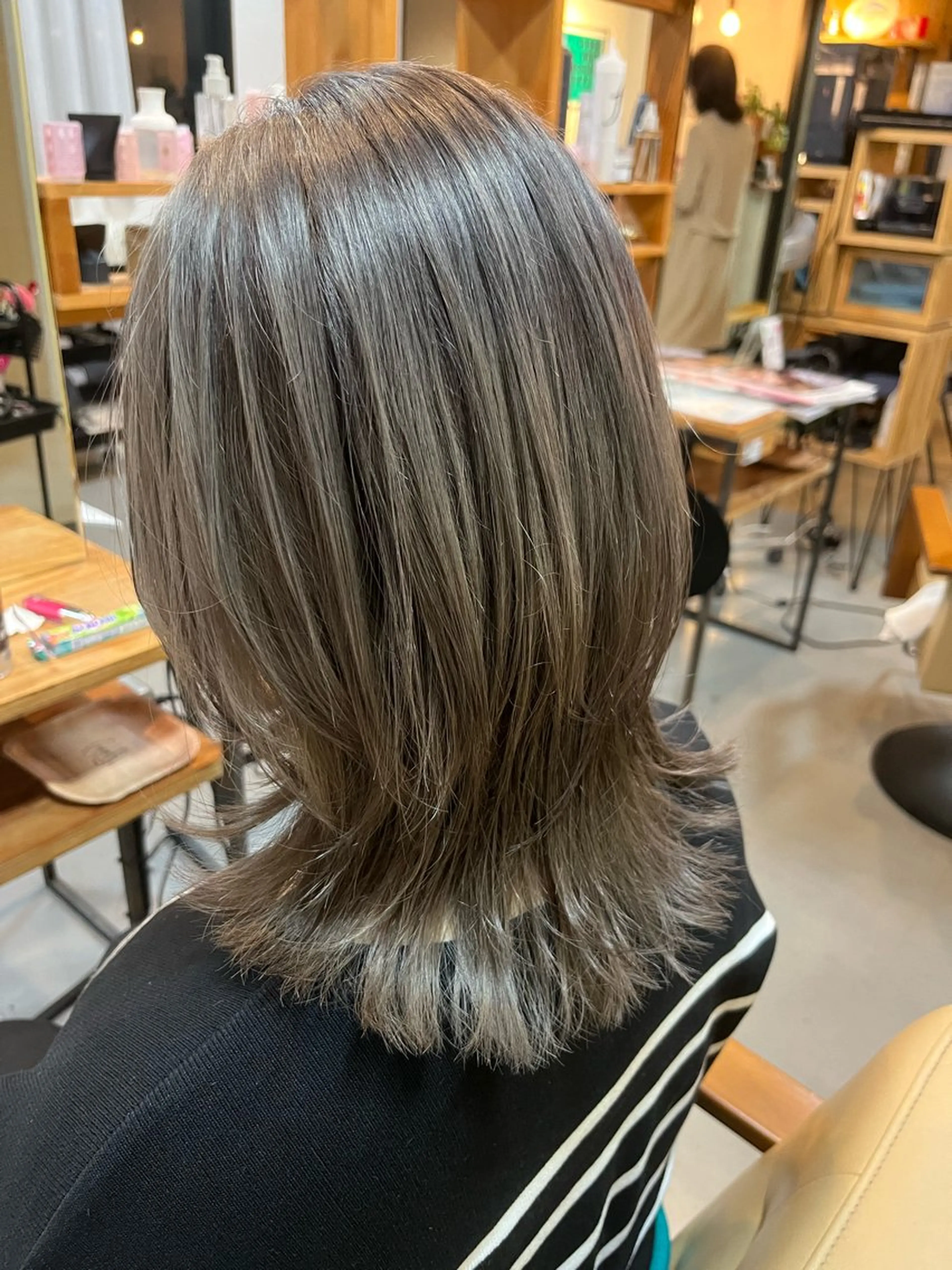 ミディアム カット ヘアカラー JUNO所属・阪神西宮★JUNO 川﨑温子のヘアスタイル