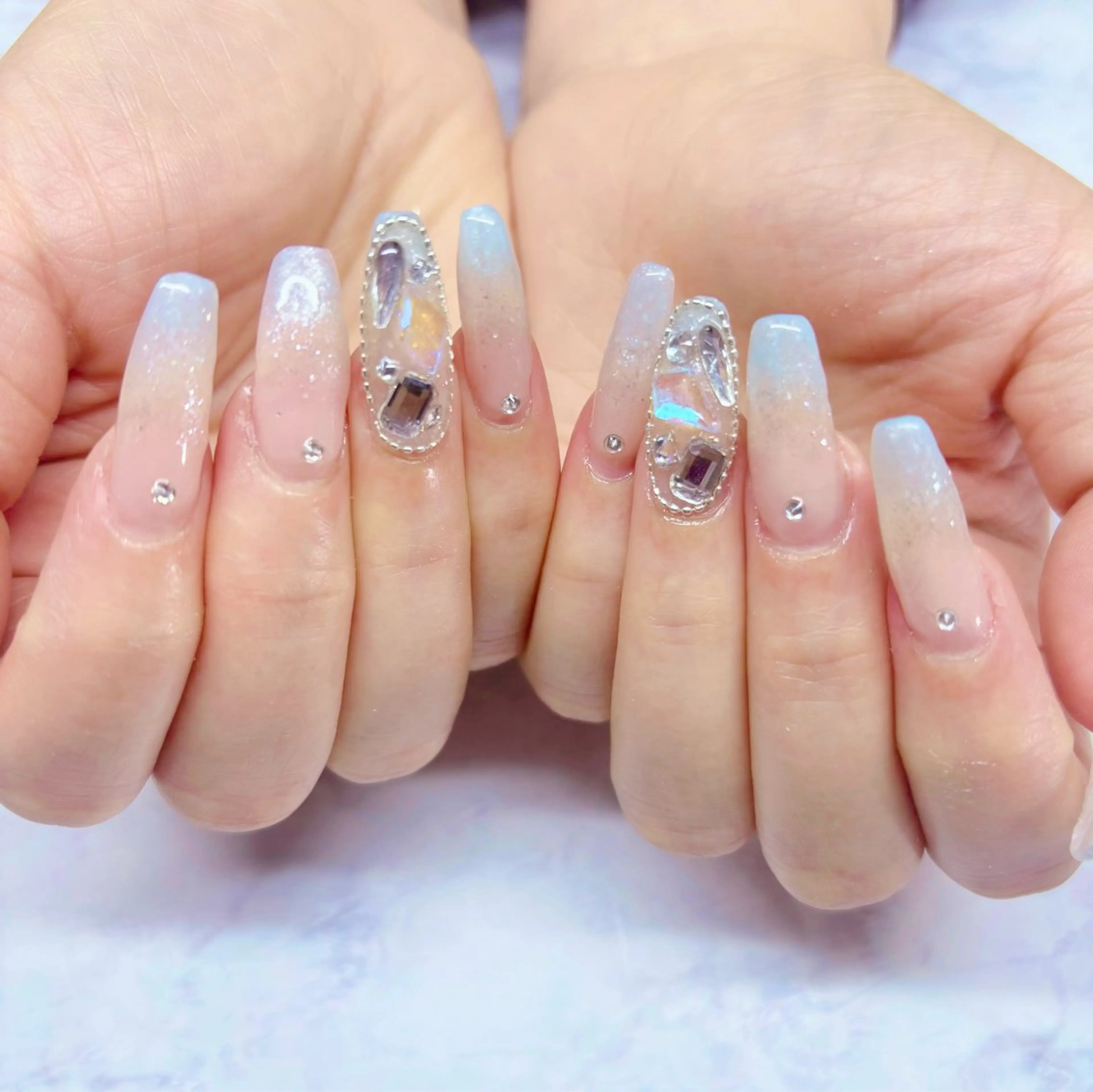 ネイル 持ち込み MYu Beauty Salon  MAIのネイルデザイン