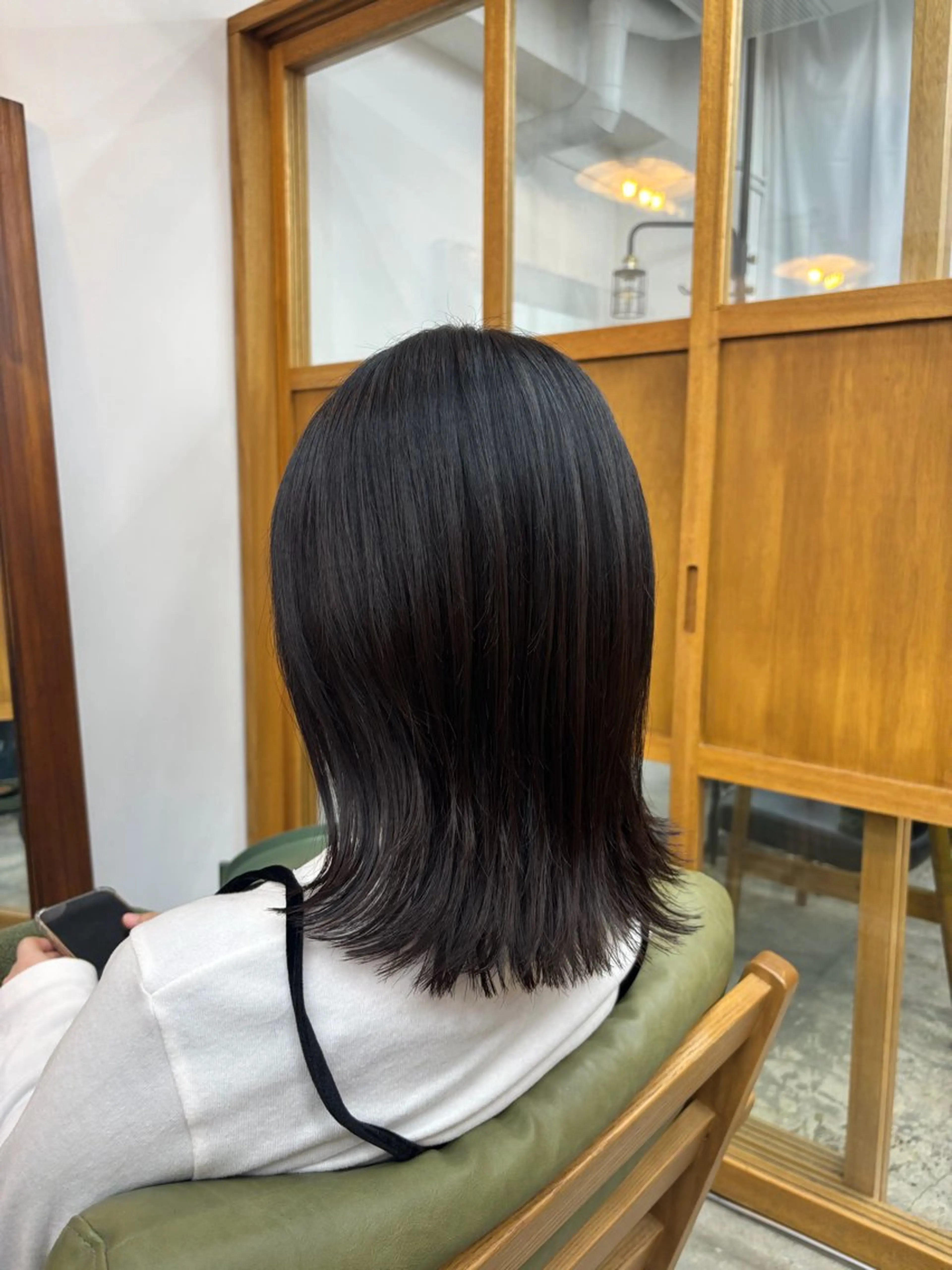 セミロング レイヤーカット カット 中村 芽衣那のヘアスタイル