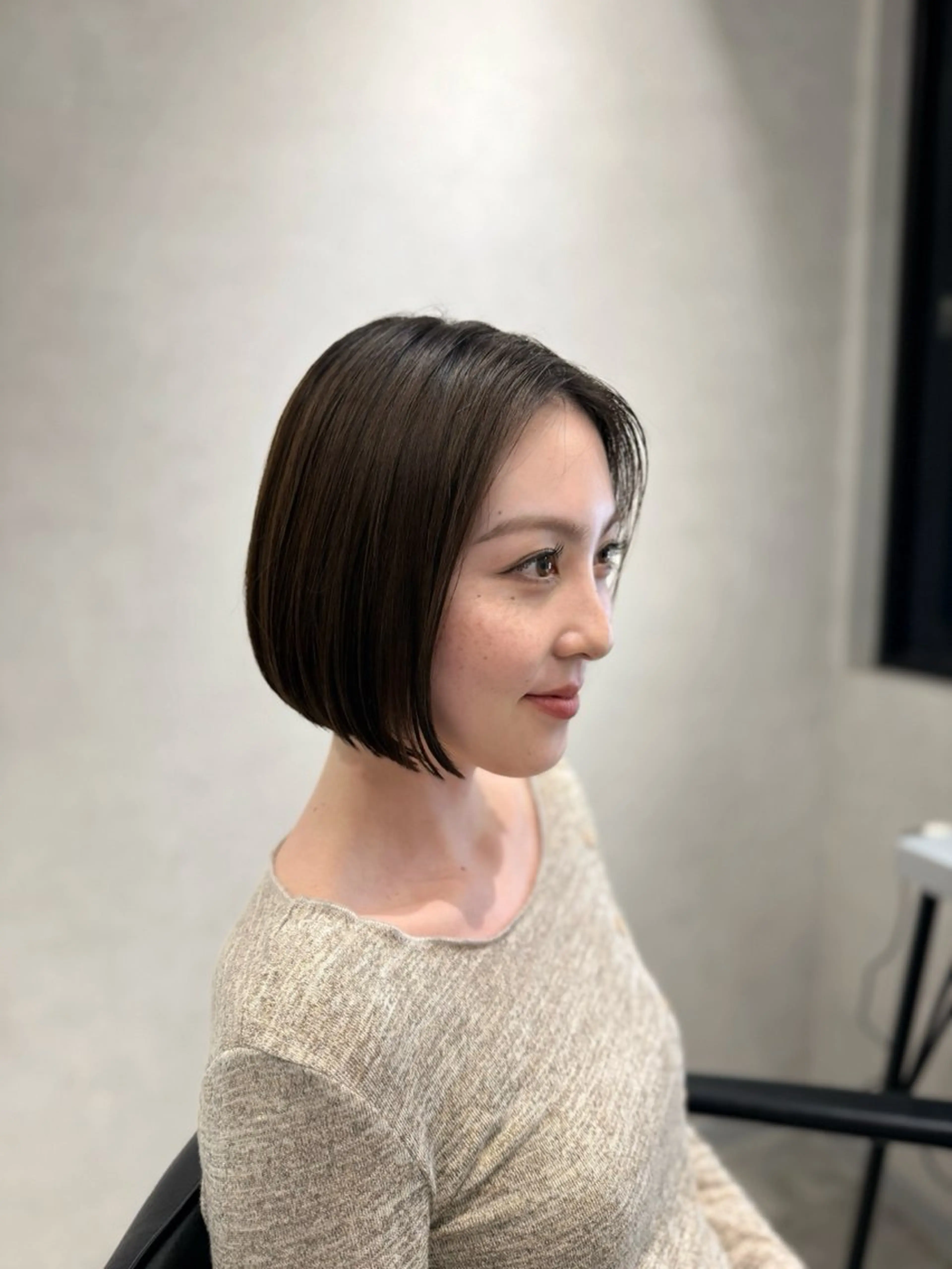 ショート ボブ 小顔カット 大阪梅田 稲葉利也斗のヘアスタイル