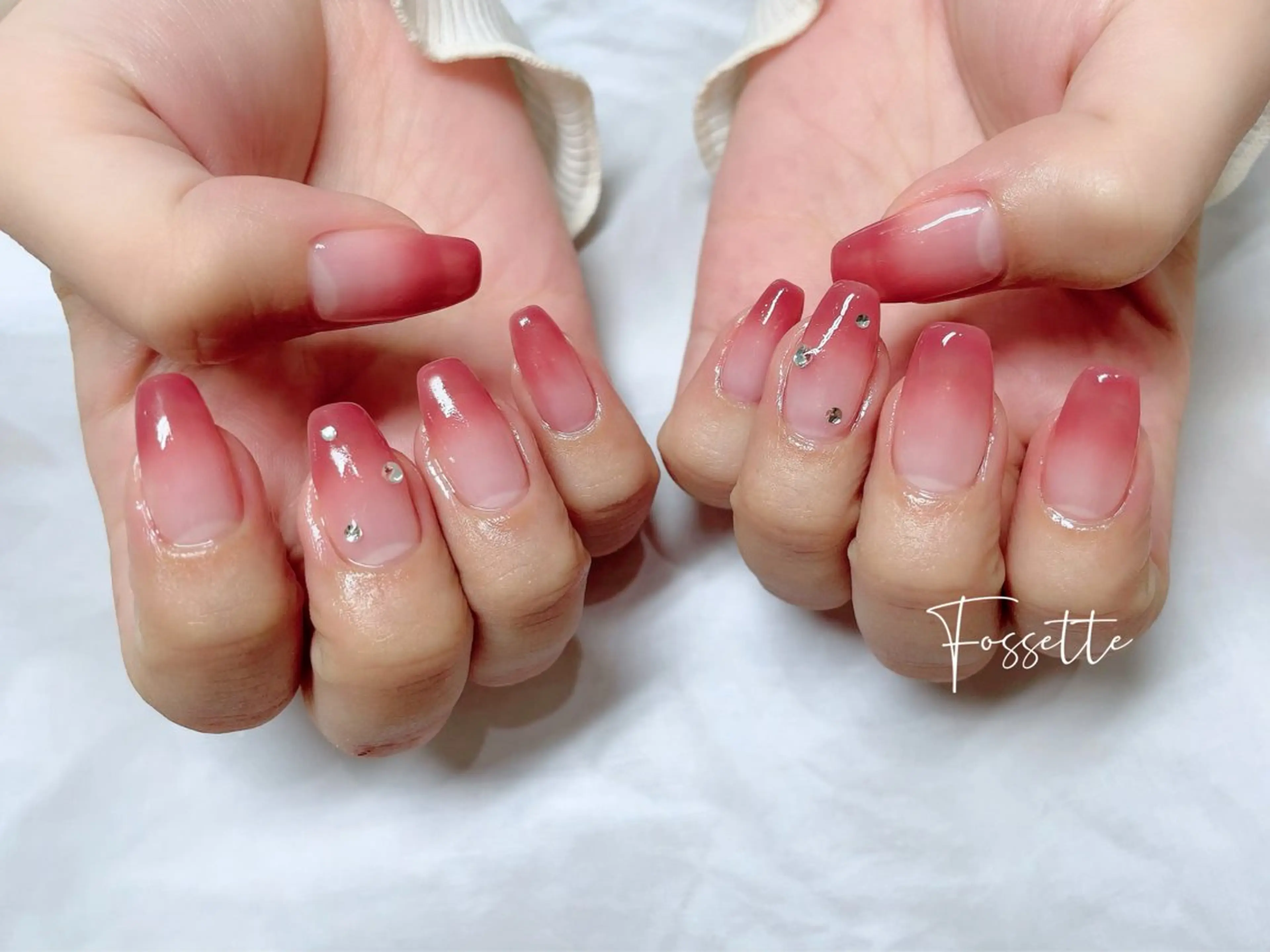 ネイル グラデーション キラキラネイル オフィスネイル シンプルネイル ハンドネイル nailsalon Fossetteのネイルデザイン
