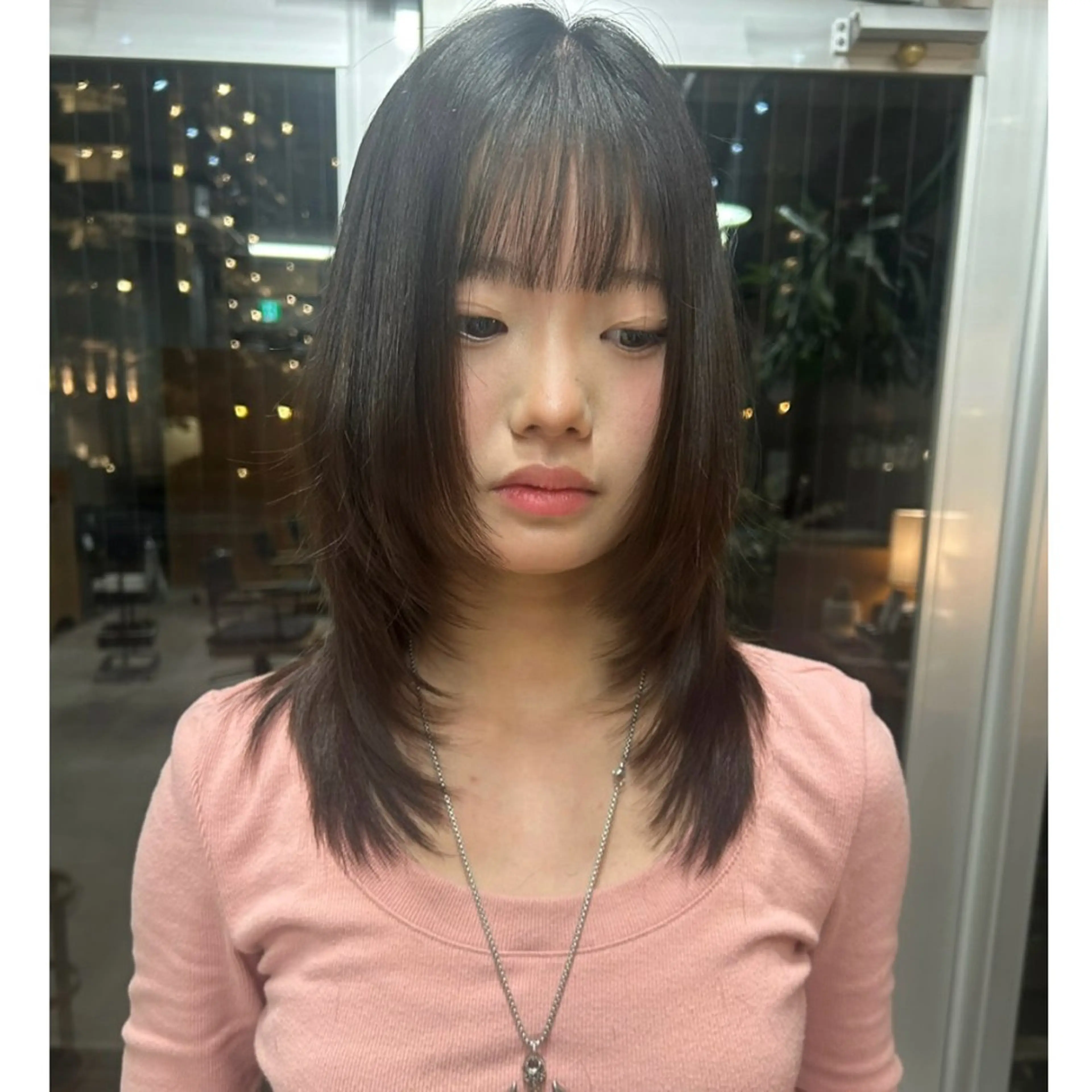 ミディアム カエデ🐬 カットカラーモデルのヘアスタイル