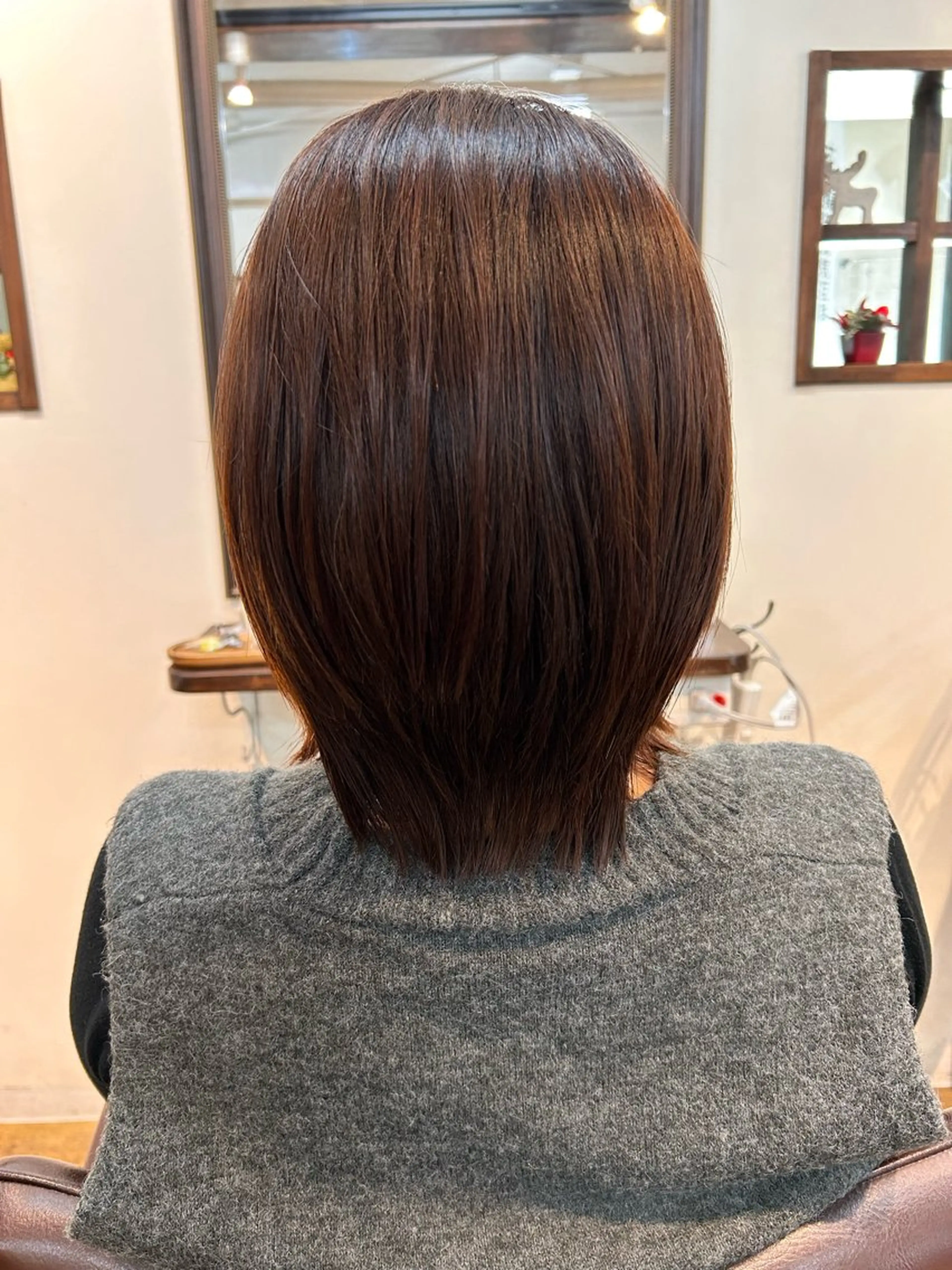 ミディアム カラー canonart上田 里恵のヘアスタイル