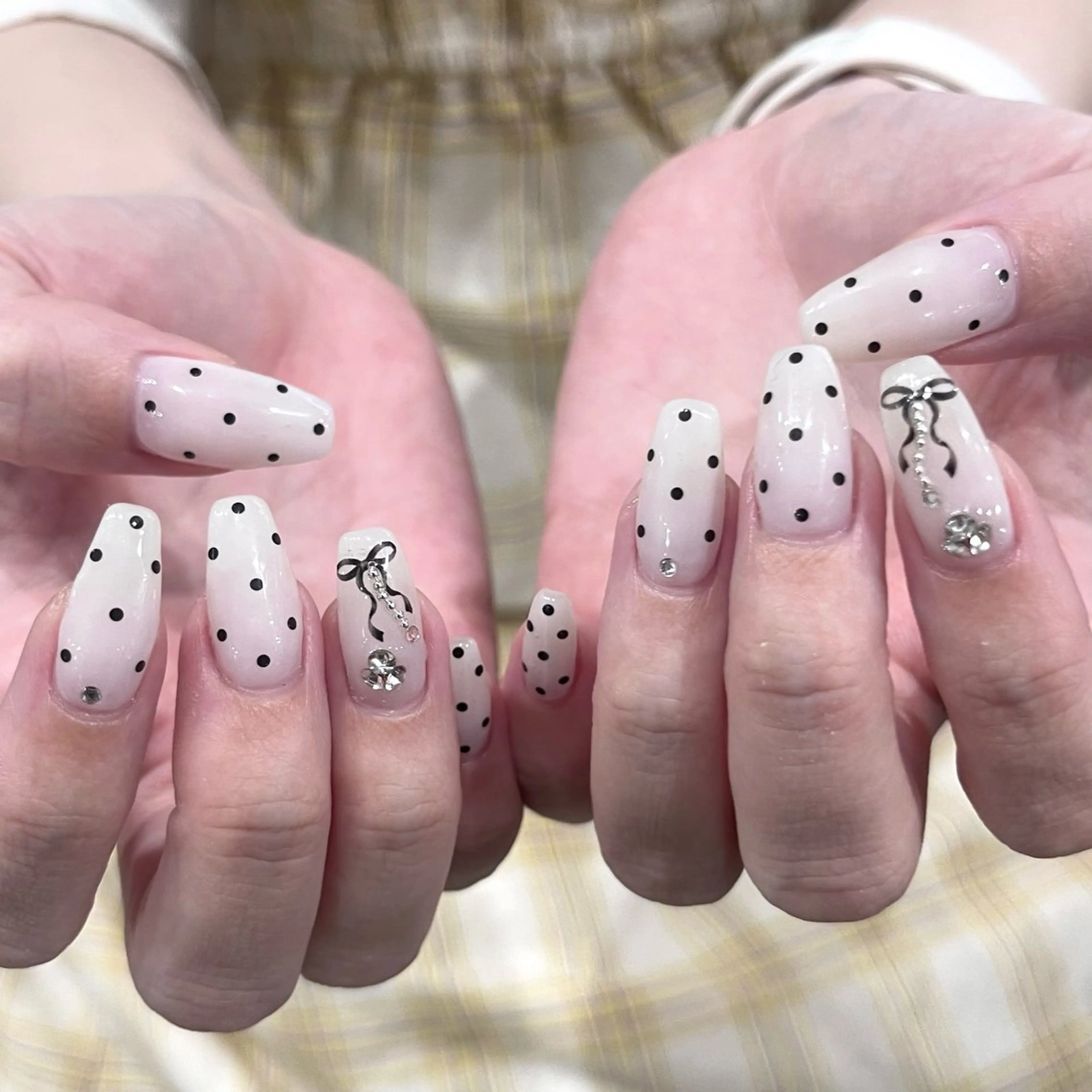 ネイル ハンドネイル 🧁fein. nana🩵のネイルデザイン
