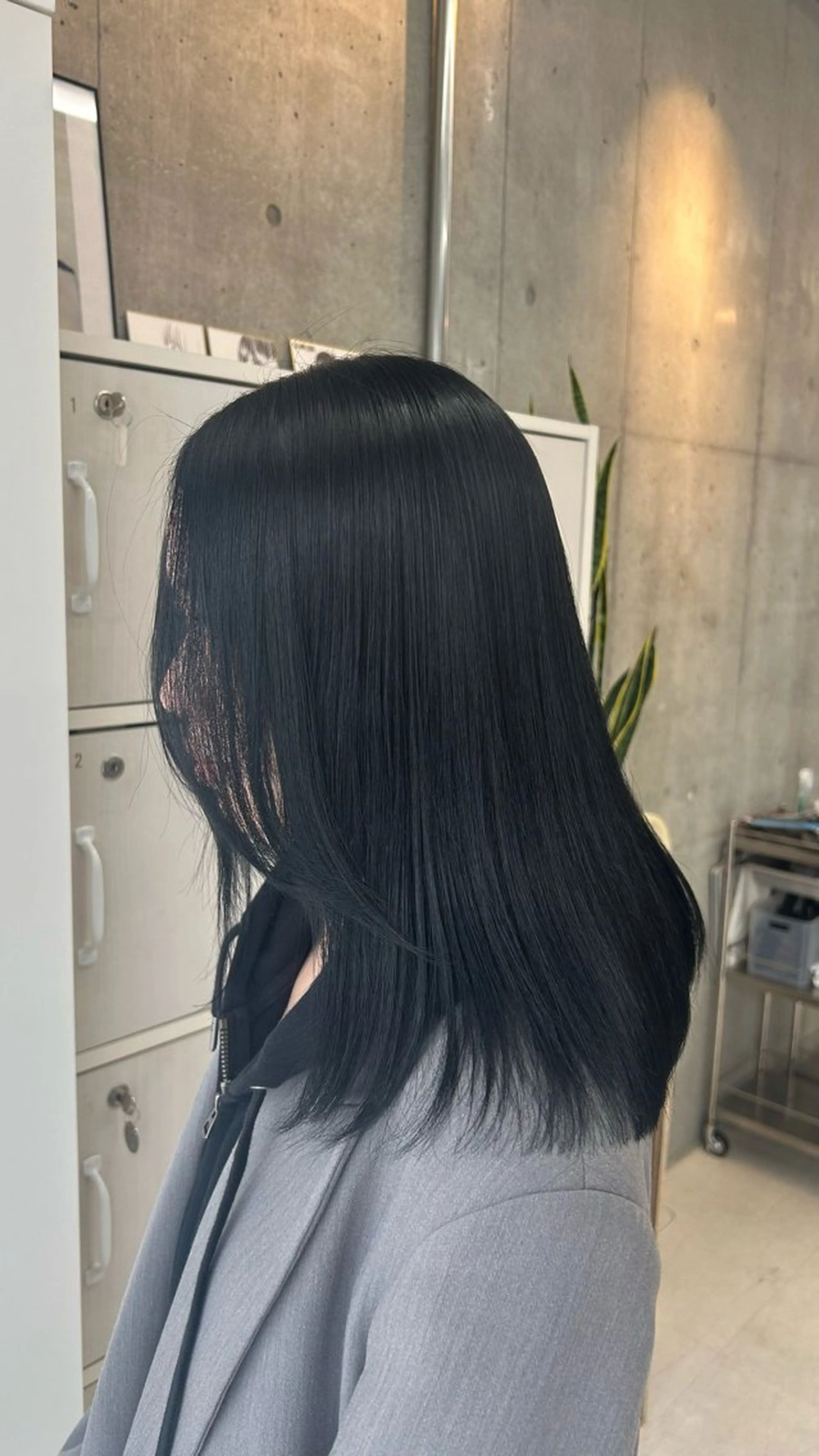 セミロング ヘアカラー トリートメント LOE所属・LOE Yuuka/42🩵のヘアスタイル