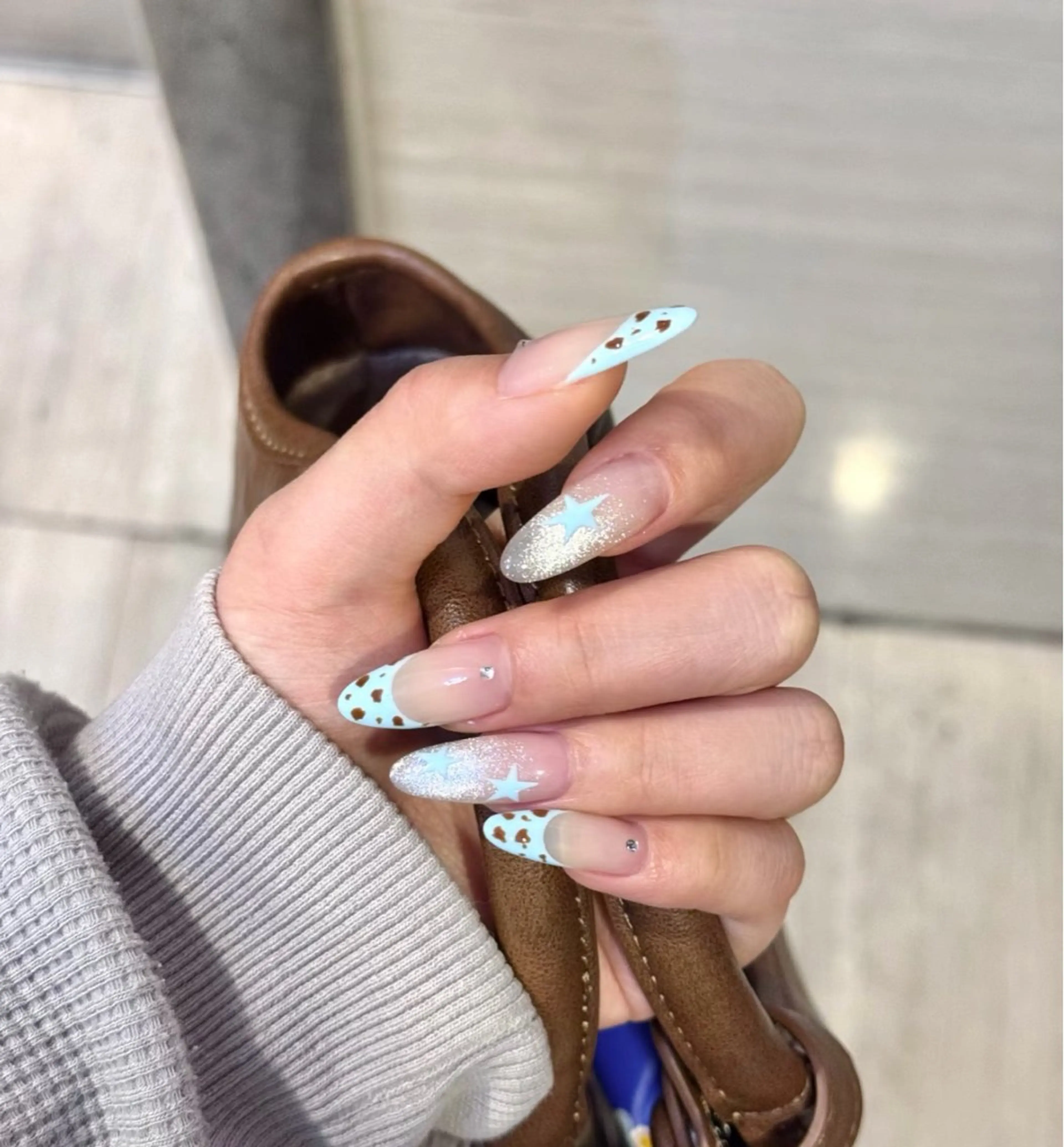 ネイル フレンチネイル キラキラネイル 韓国ネイル シンプルネイル ワンホンネイル ハンドネイル MEI Nailのネイルデザイン