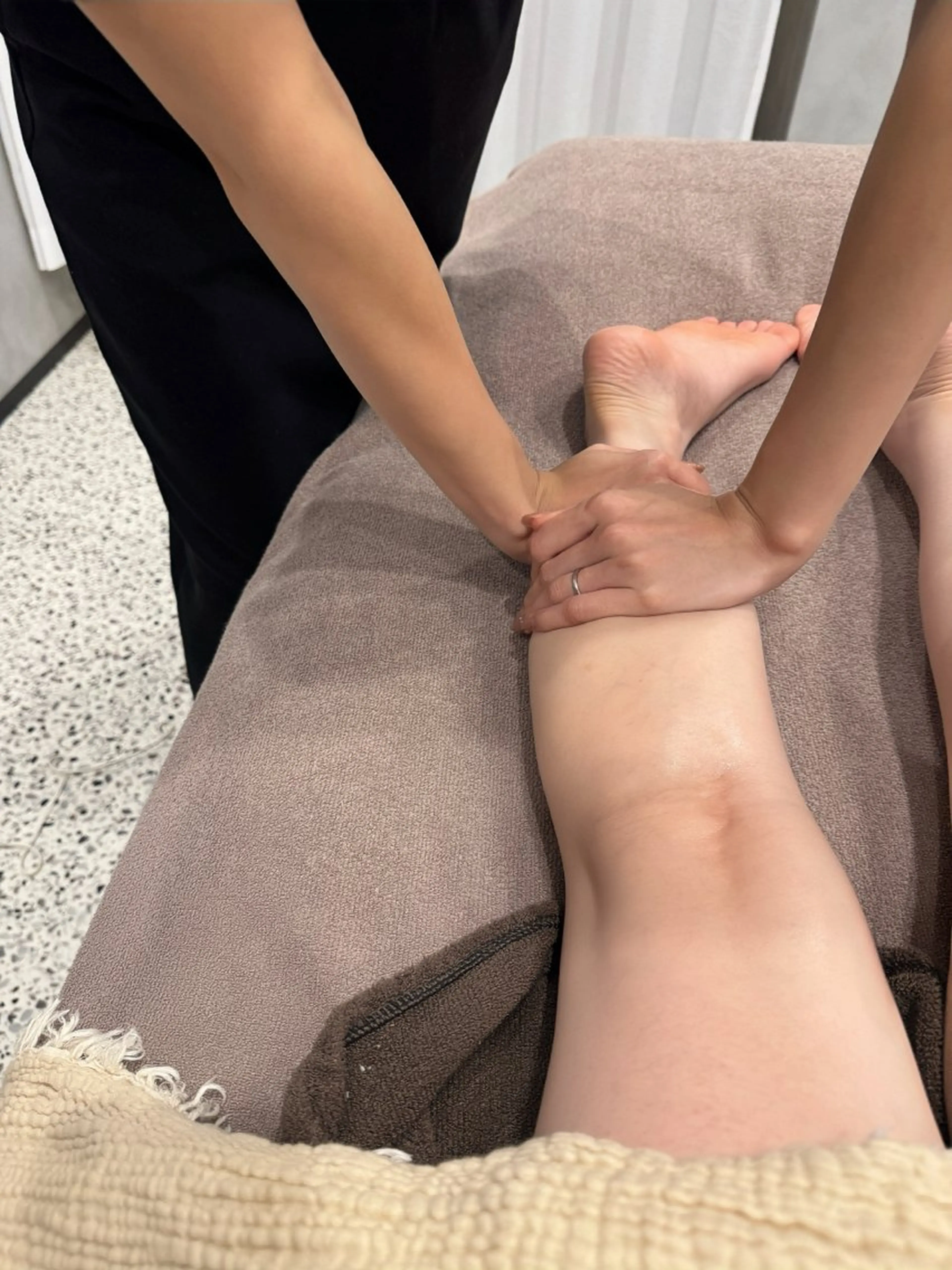 全身リンパマッサージ90分🧴コリを集中攻撃👐🏻コリもむくみも改善🫧全身スッキリ☀️の写真