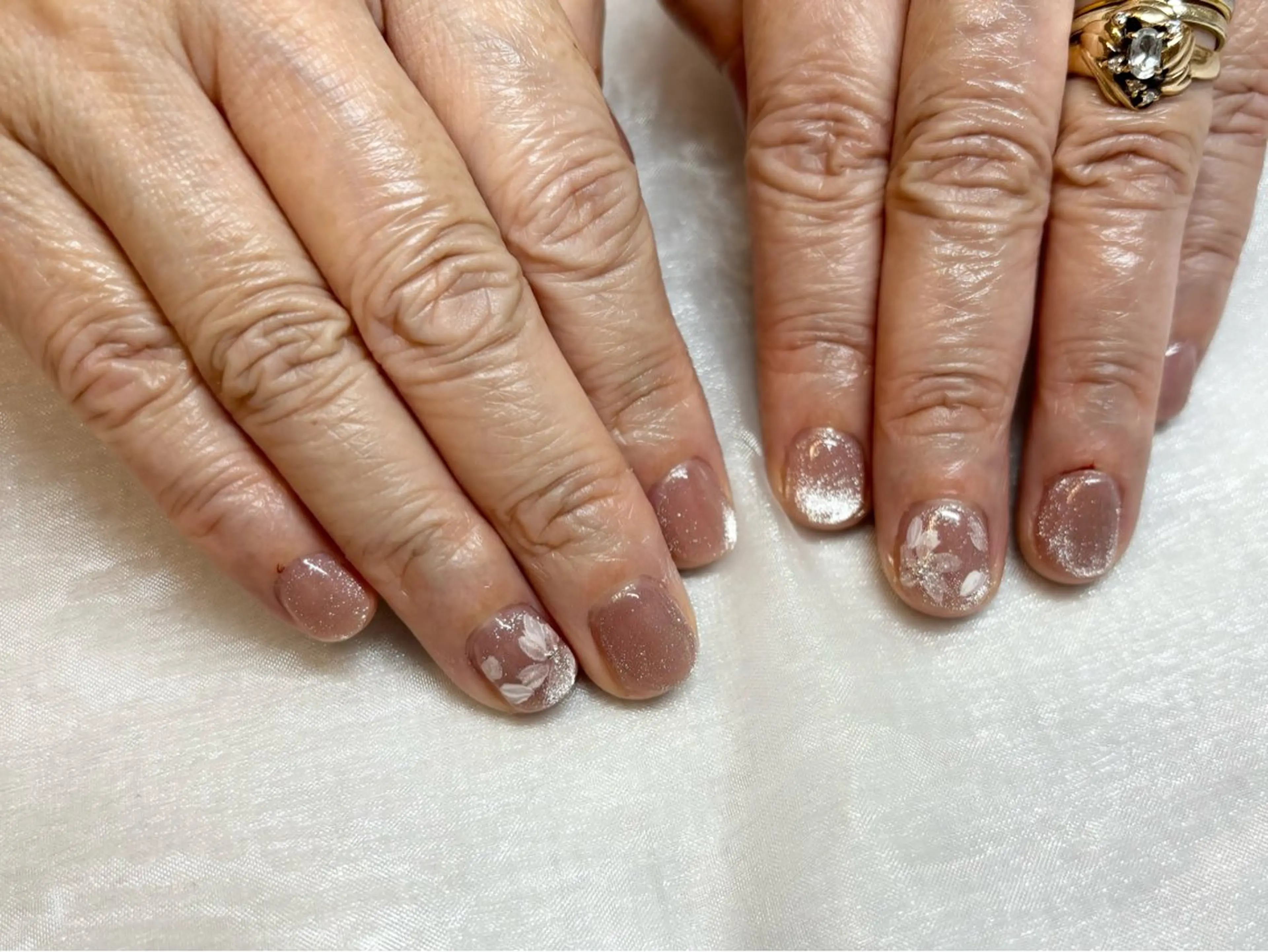 ネイル 桜ネイル マグネットネイル ハンドネイル solna_ yuのネイルデザイン