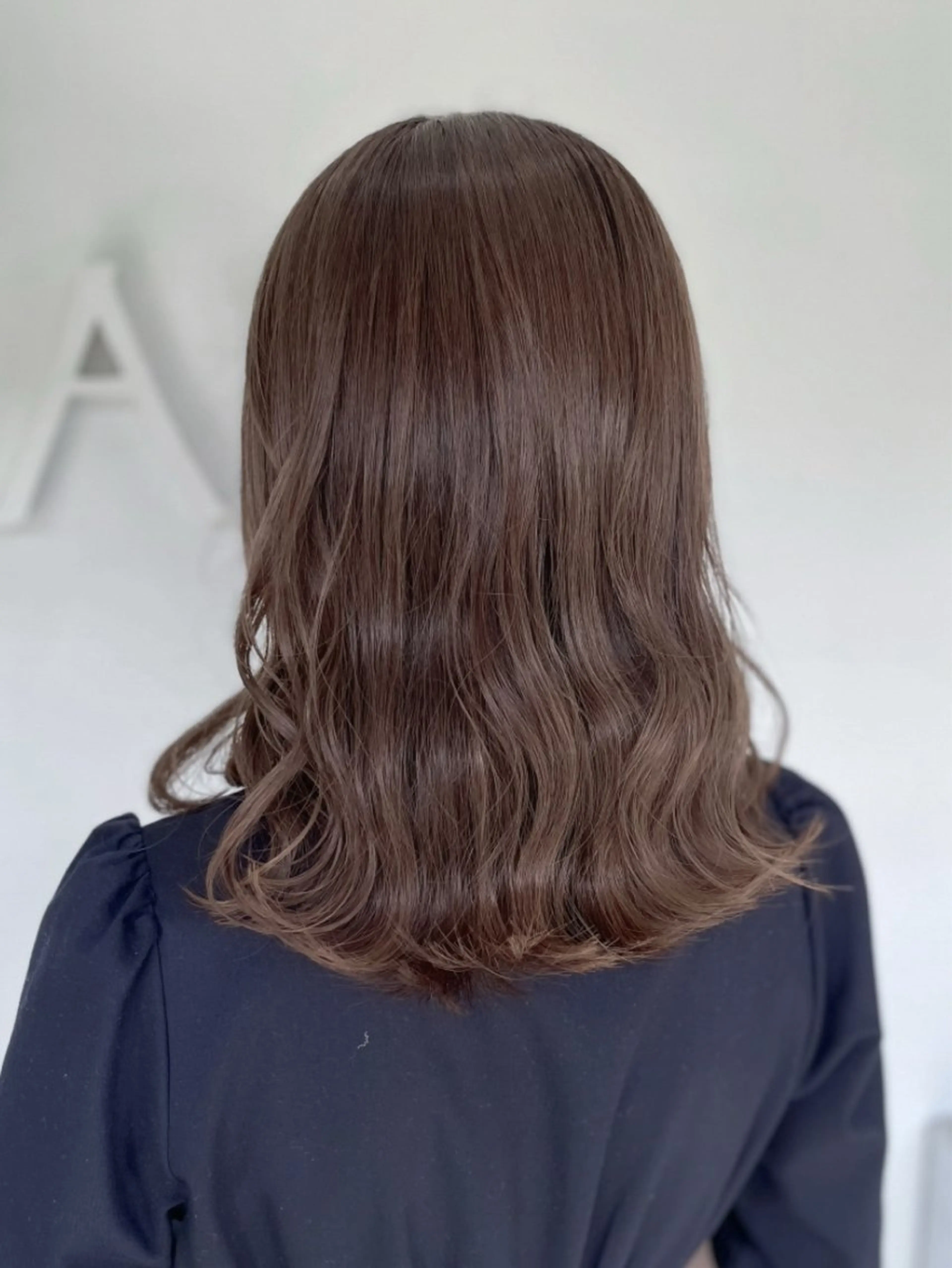 ミディアム カラー ブリーチ ブリーチなしカラー オリーブカラー カット ヘアカラー トリートメント 透明感カラー／ 艶感カラー／RAMUのヘアスタイル