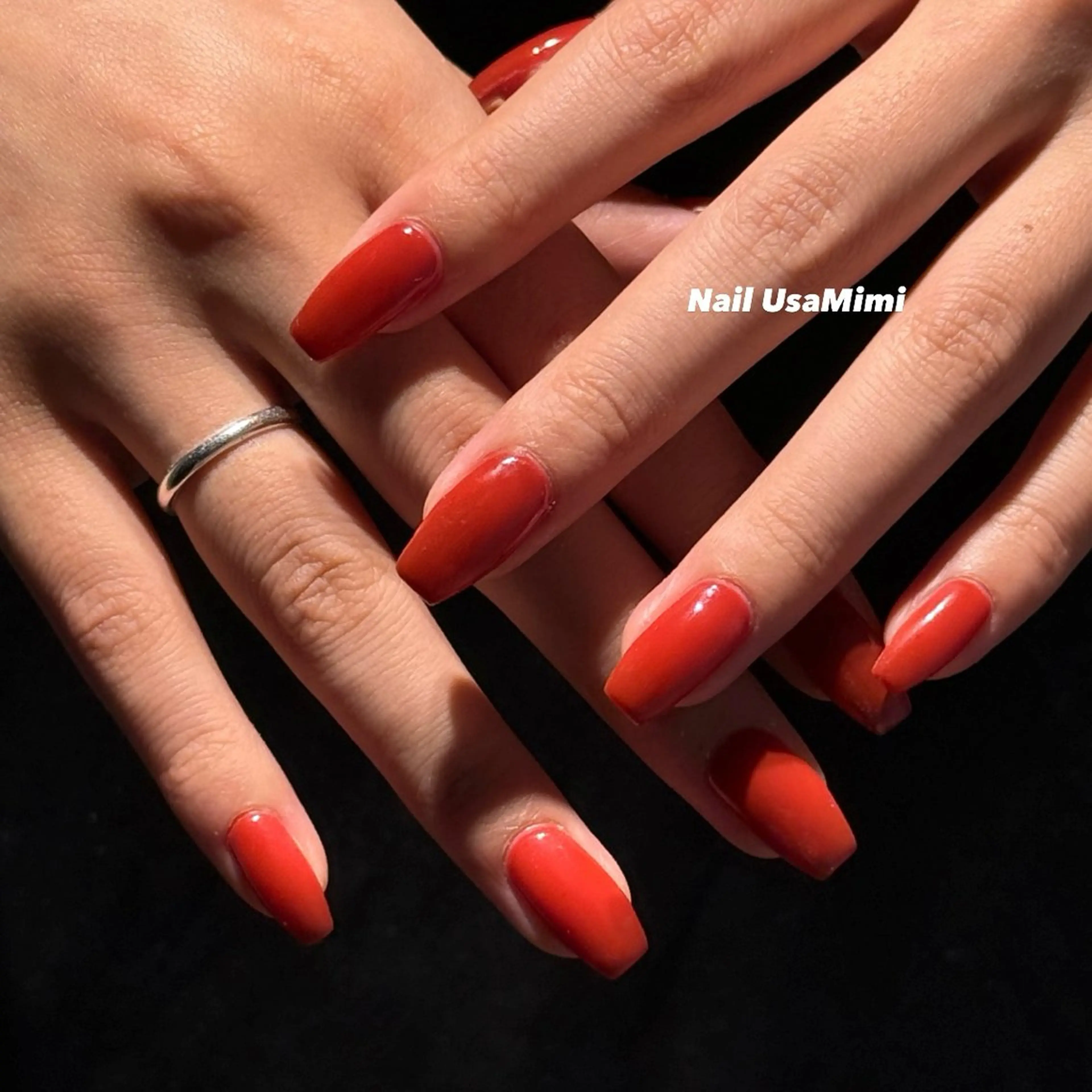 ネイル ジェルネイル グラデーション 韓国ネイル ラメ(グリッター) ラメグラデーション ハンドネイル 本町ネイルNail UsaMimiのネイルデザイン
