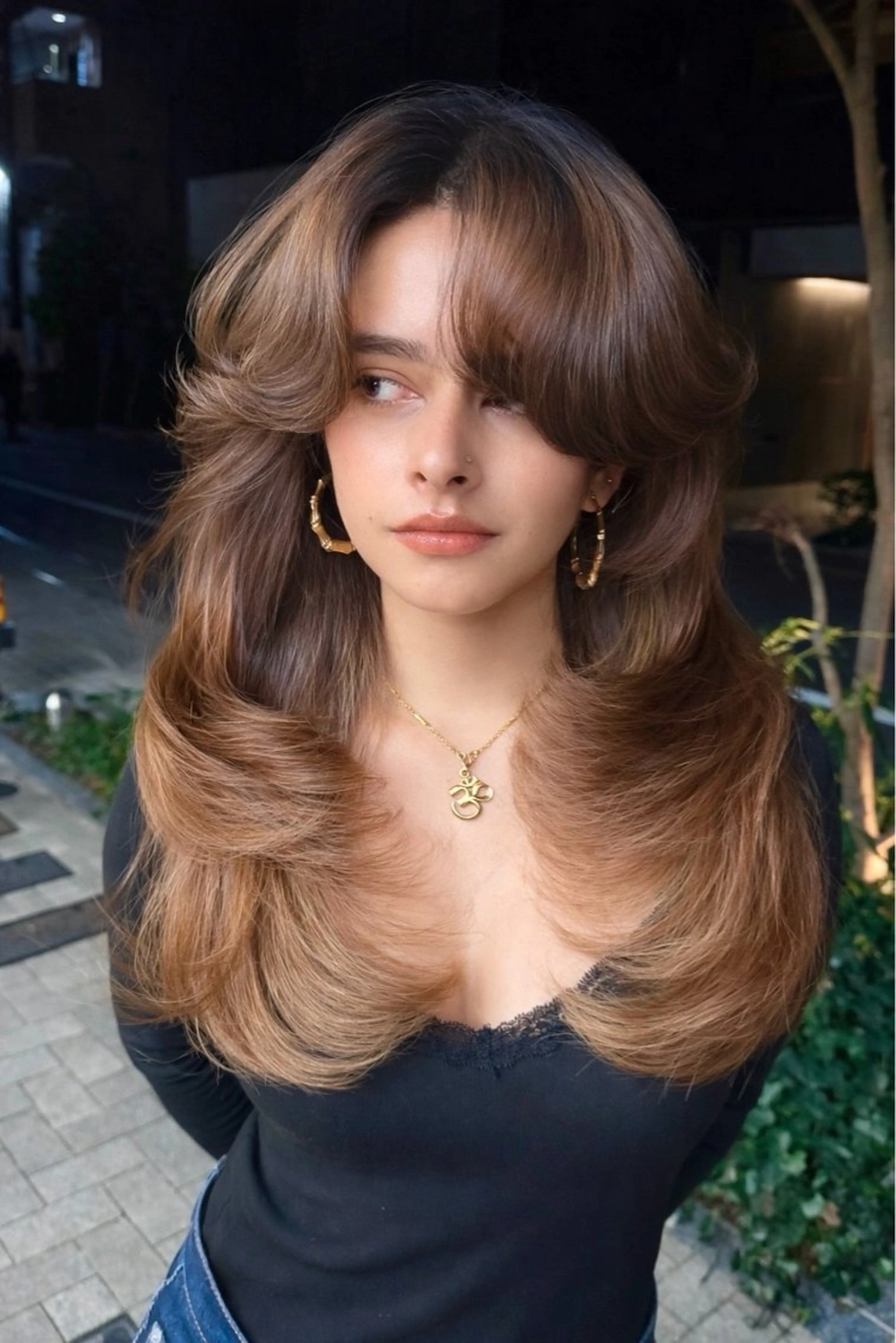 ロング レイヤーカット 小顔カット カット Miho/海外レイヤ ー/縮毛矯正のヘアスタイル