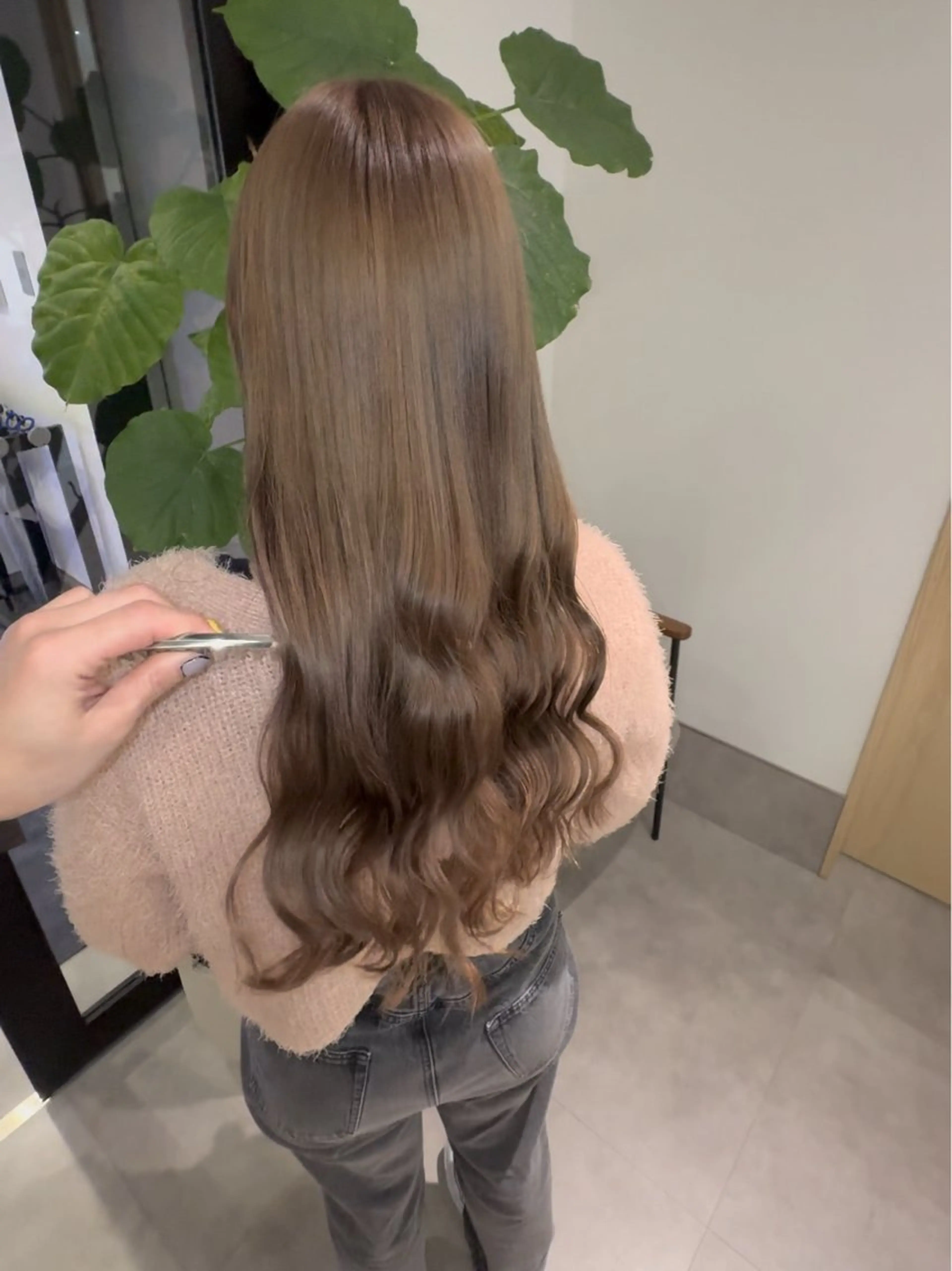 セミロング カラー ヘアアレンジ ヘアカラー トリートメント ブリーチ矯正💐 ミルクティー💐ナオのヘアスタイル