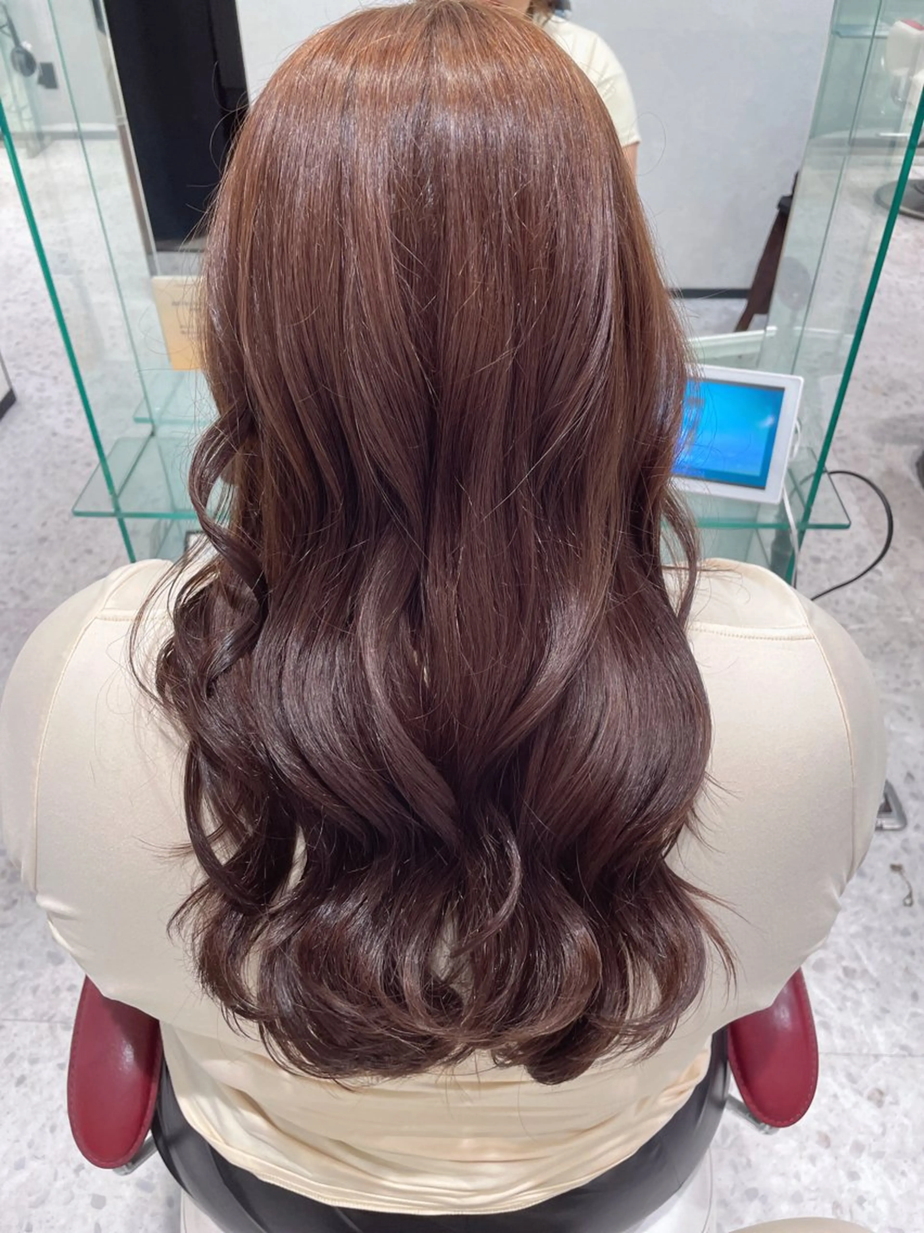 ロング カラー kanami .のヘアスタイル