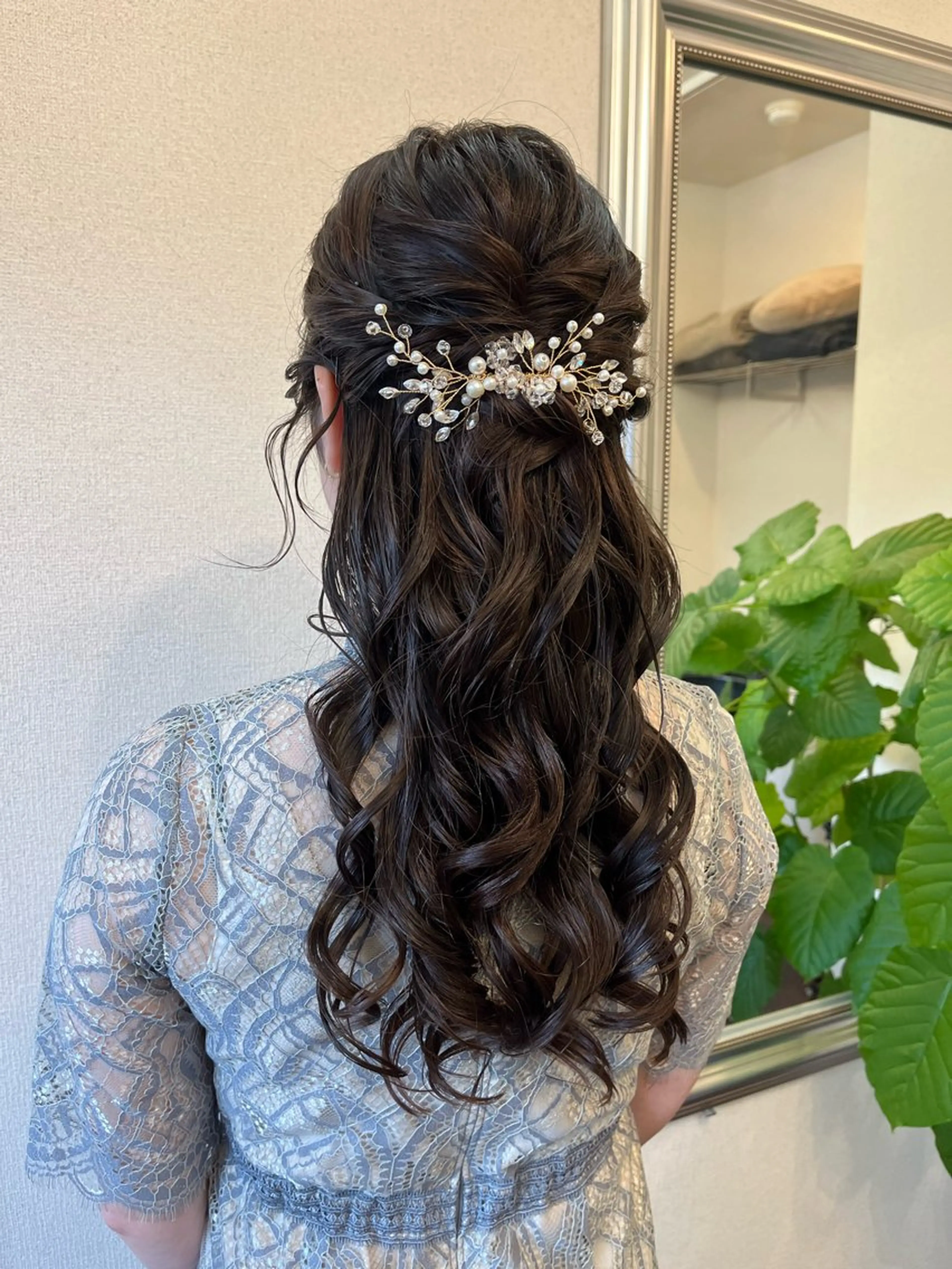 ロング カラー ヘアアレンジ ハーフアップ ロング ヘアセット yukimi .のヘアスタイル