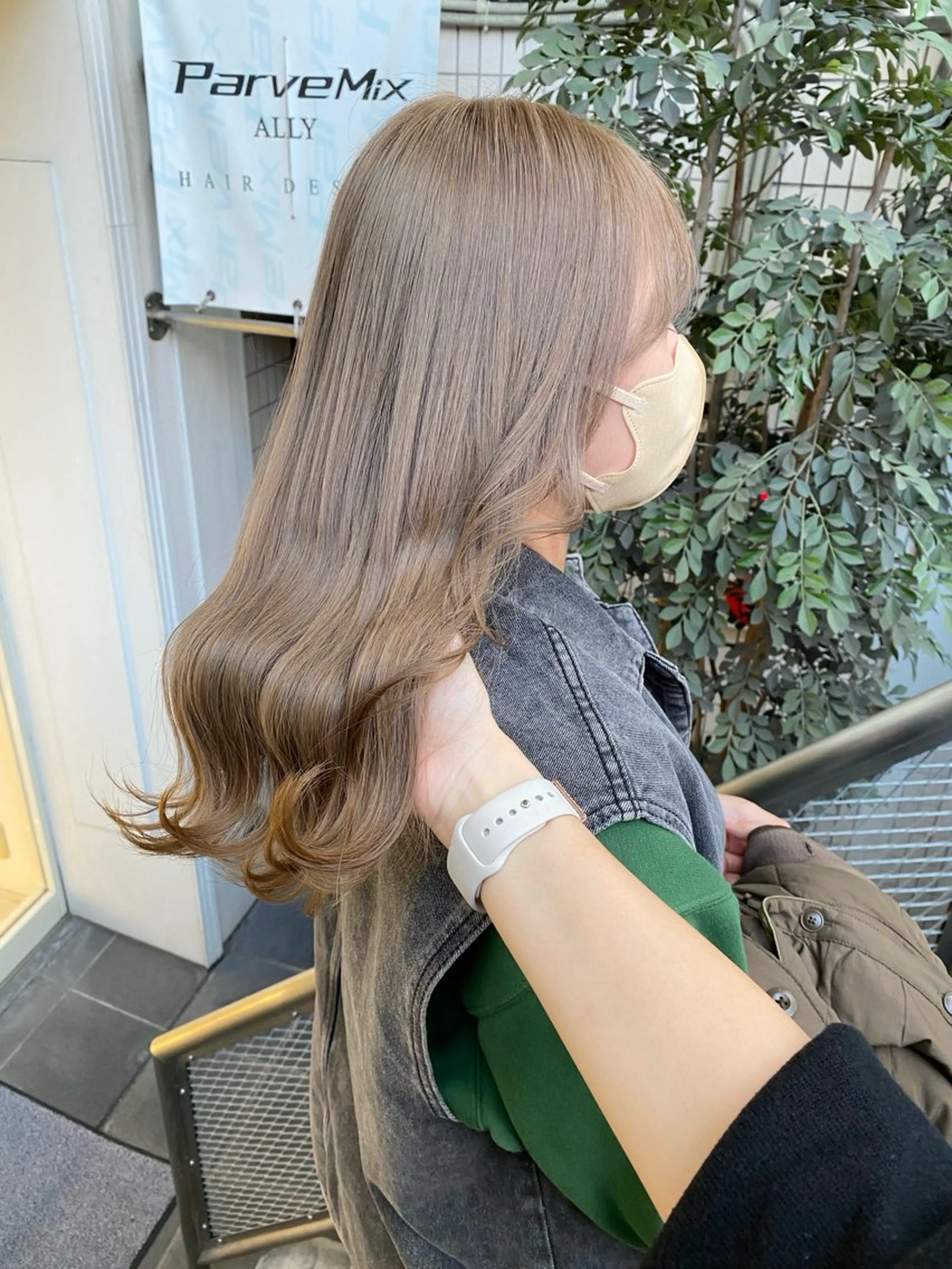 ロング カラー ParveMix 岡本えりかのヘアスタイル