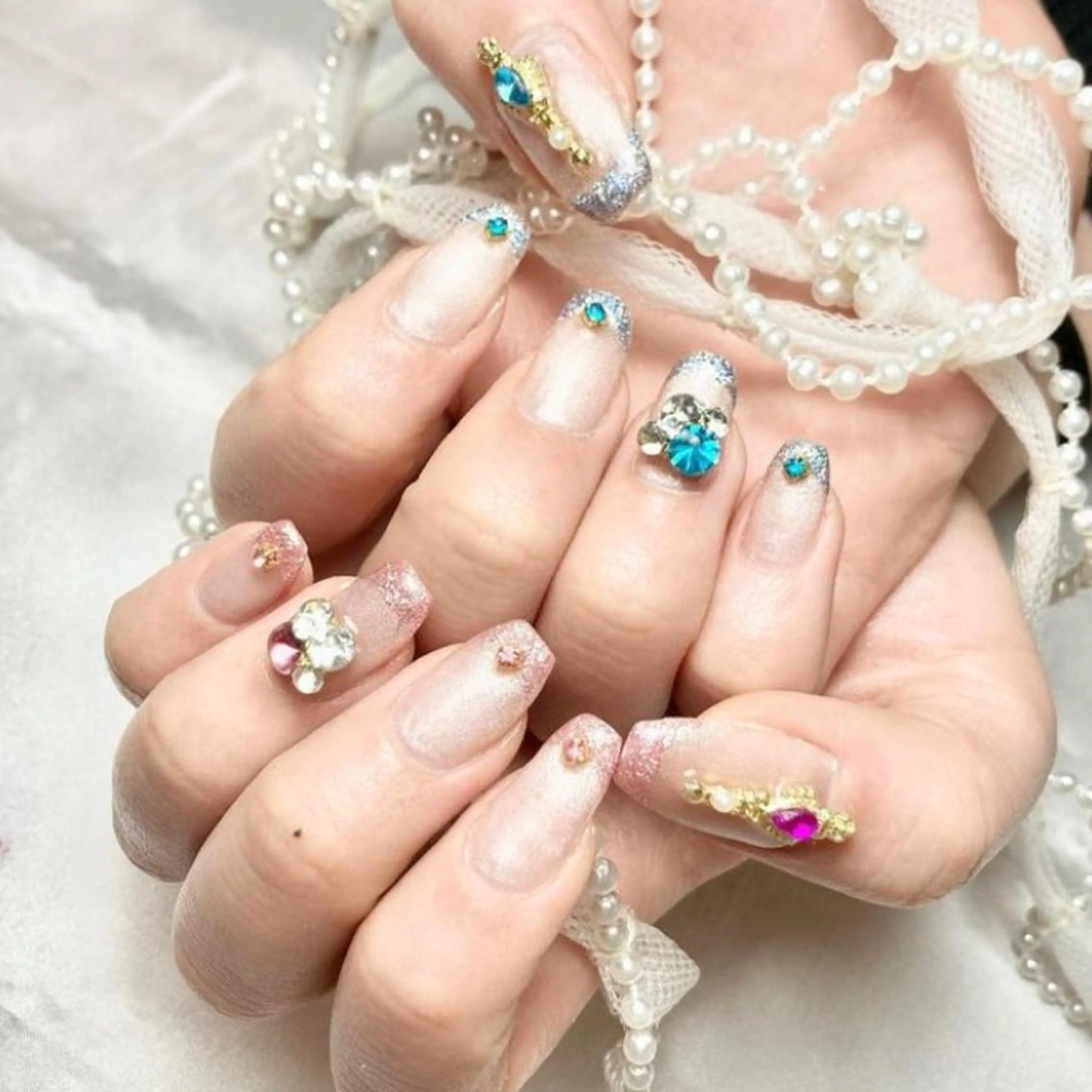 ネイル アートネイル オーロラネイル べっ甲ネイル ブルー ボルドー 韓国ネイル🇰🇷 miu/新大久保5分のネイルデザイン