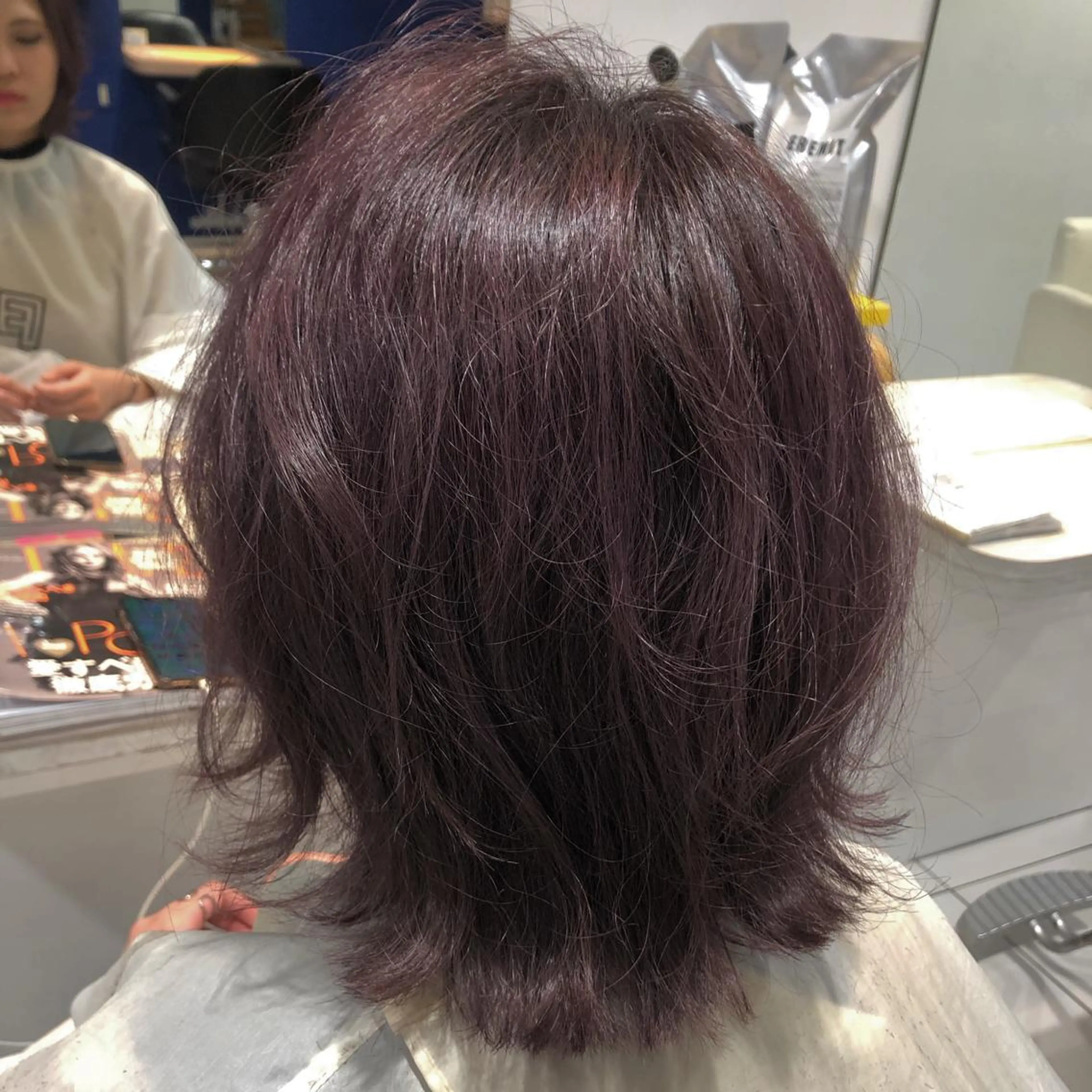 ミディアム カラー ブリーチ ケアブリーチ ラベンダーカラー ラベンダーグレー カット ヘアカラー トリートメント レイヤー×髪質改善 ×透明感/杉田 圭のヘアスタイル