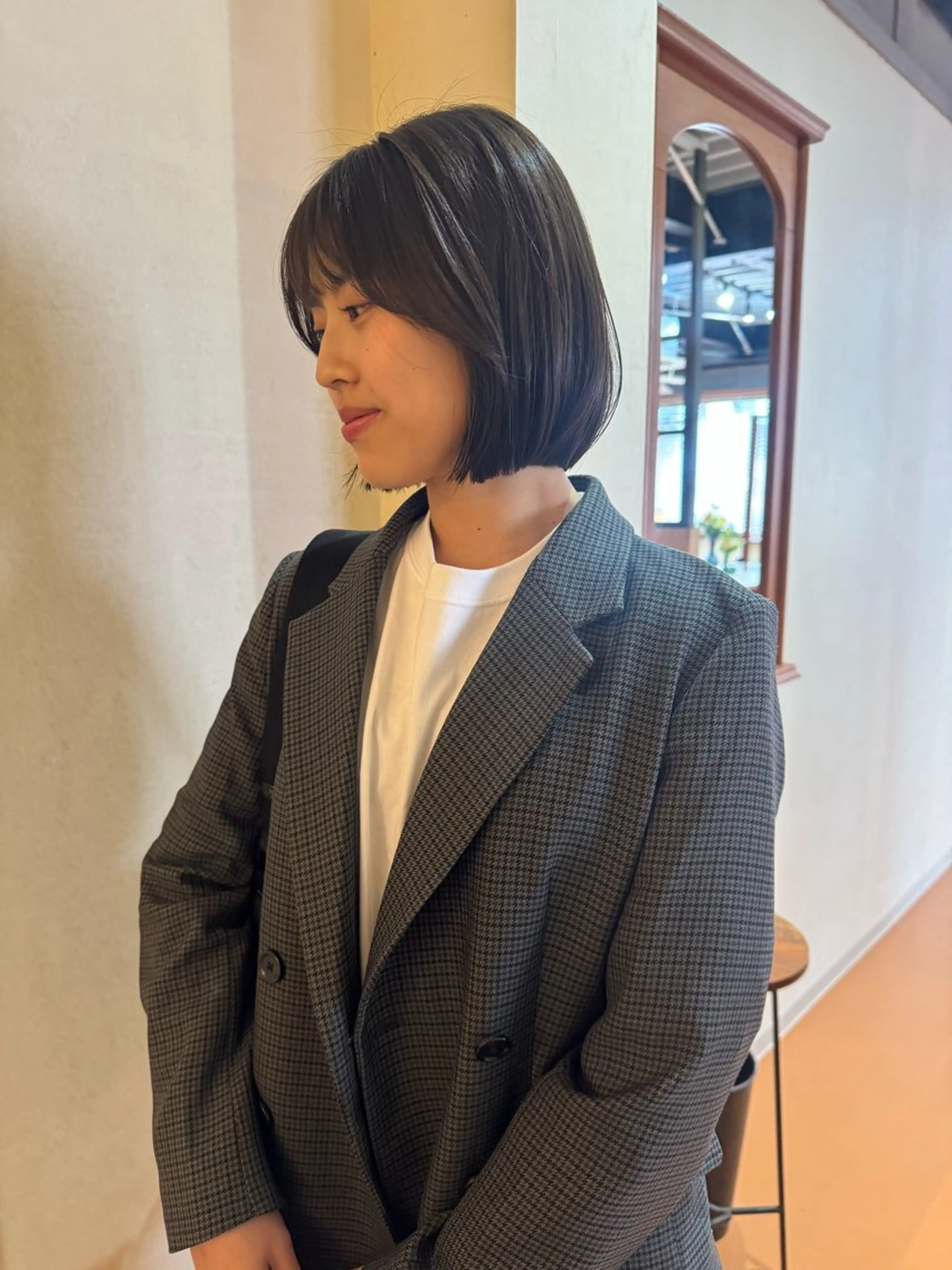 ショート カラー 透明感カラー グレージュ オリーブグレージュ オリーブグレー ボブ 薮 夏帆のヘアスタイル