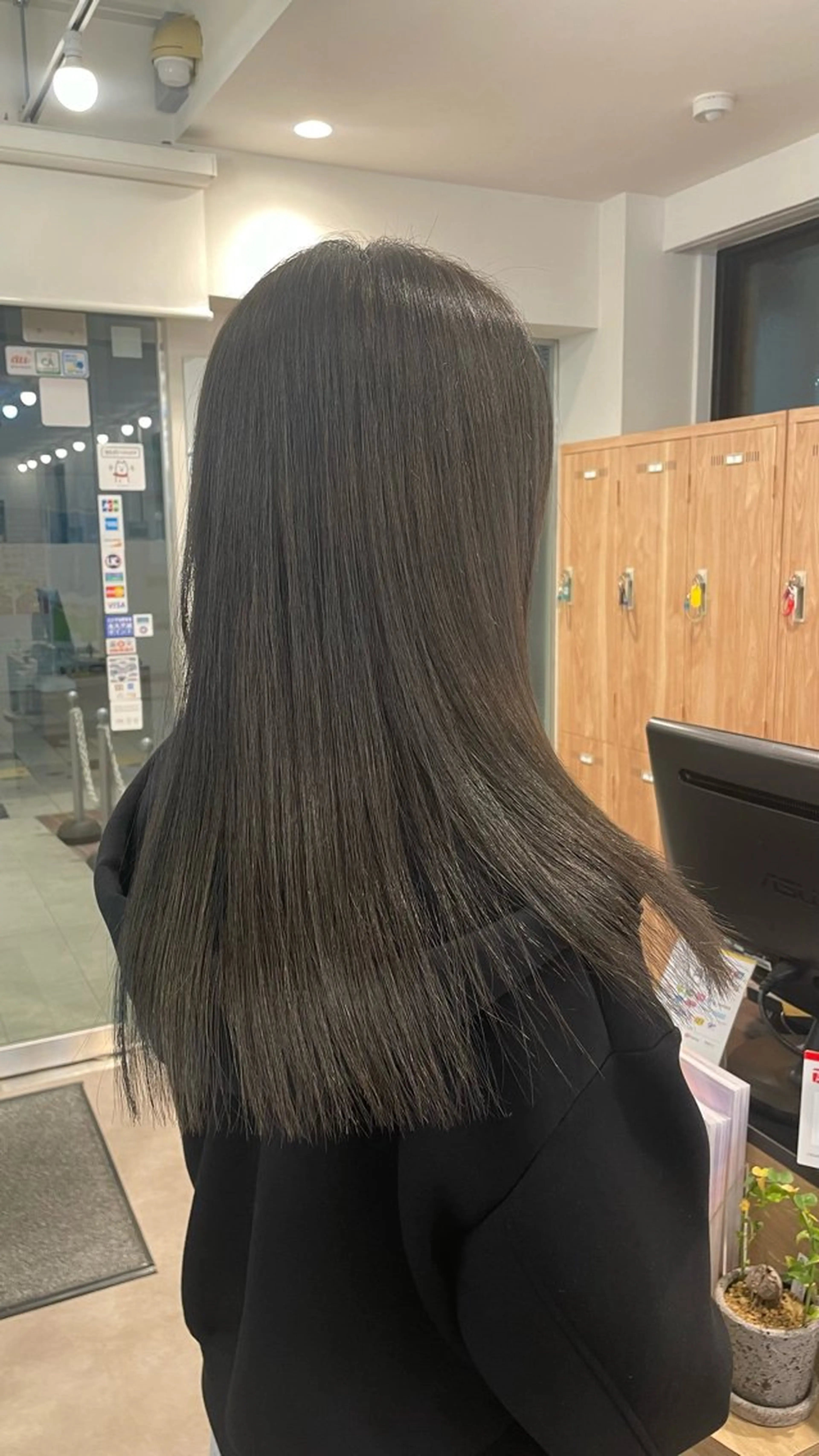 似合わせカット＋ツヤカラーの写真