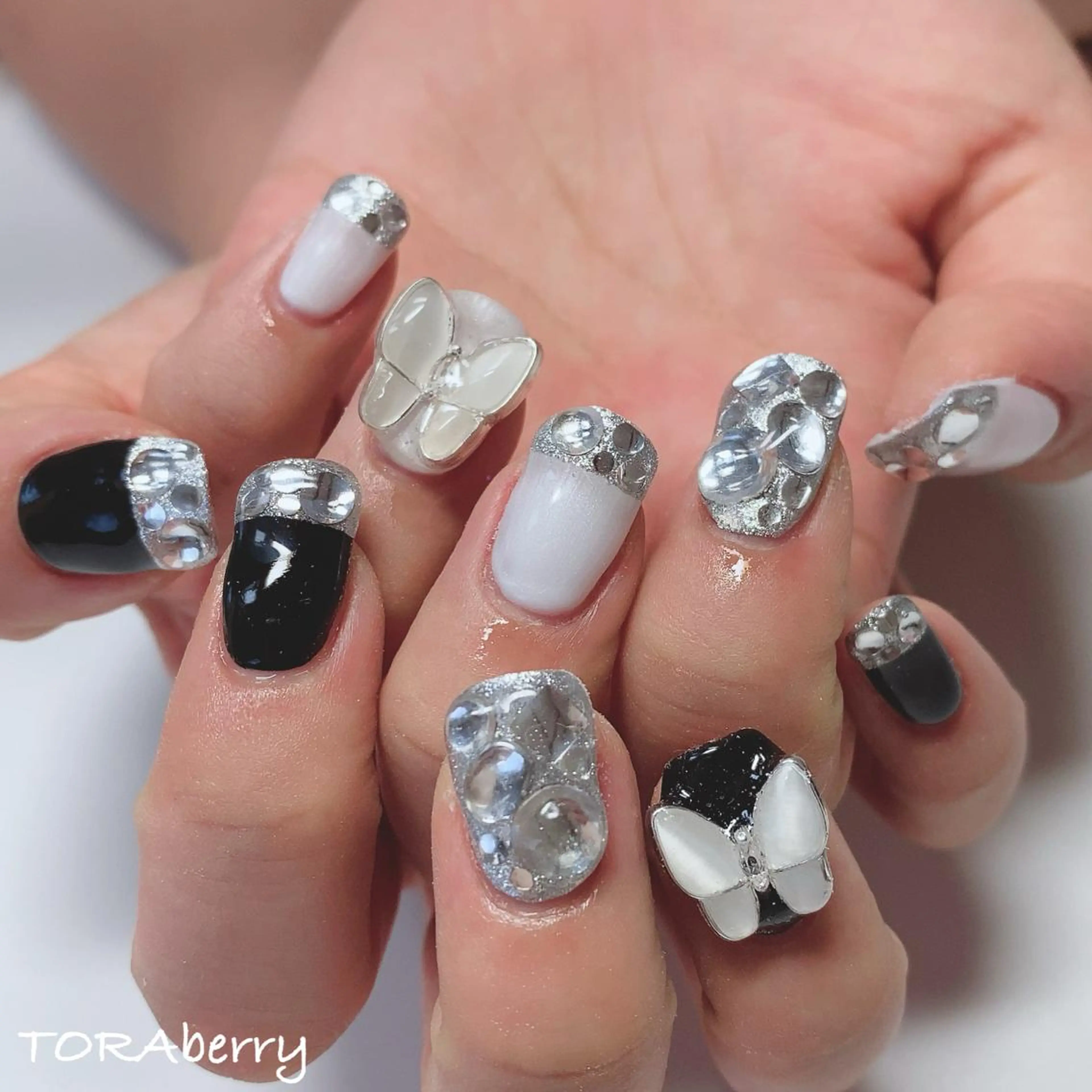 ネイル ハンドネイル ネイリスト なつみのネイルデザイン