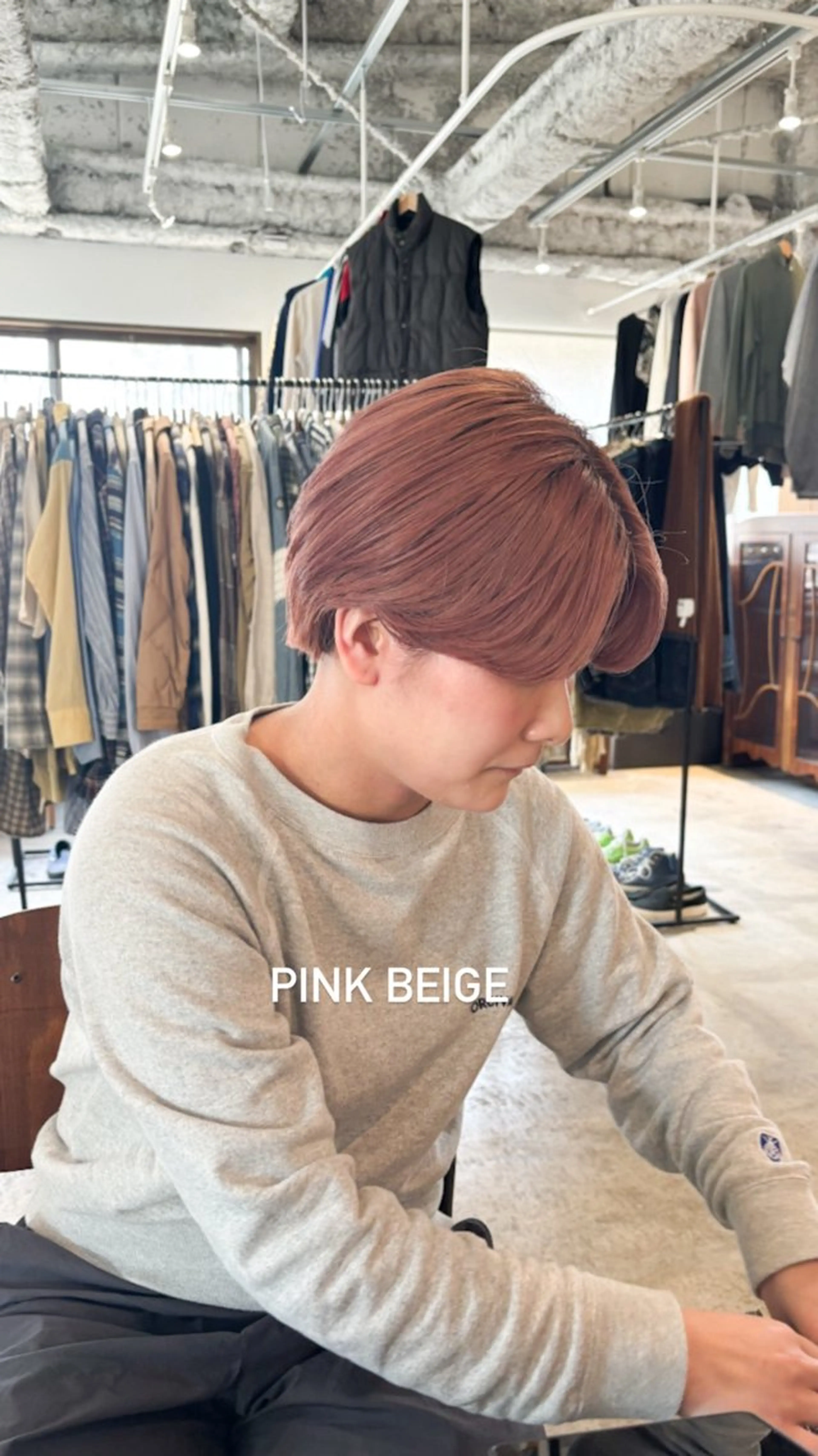 ショート カラー ベージュカラー ブリーチ 透明感カラー ピンクカラー ピンクベージュ Takuma Suzuki中目黒のヘアスタイル