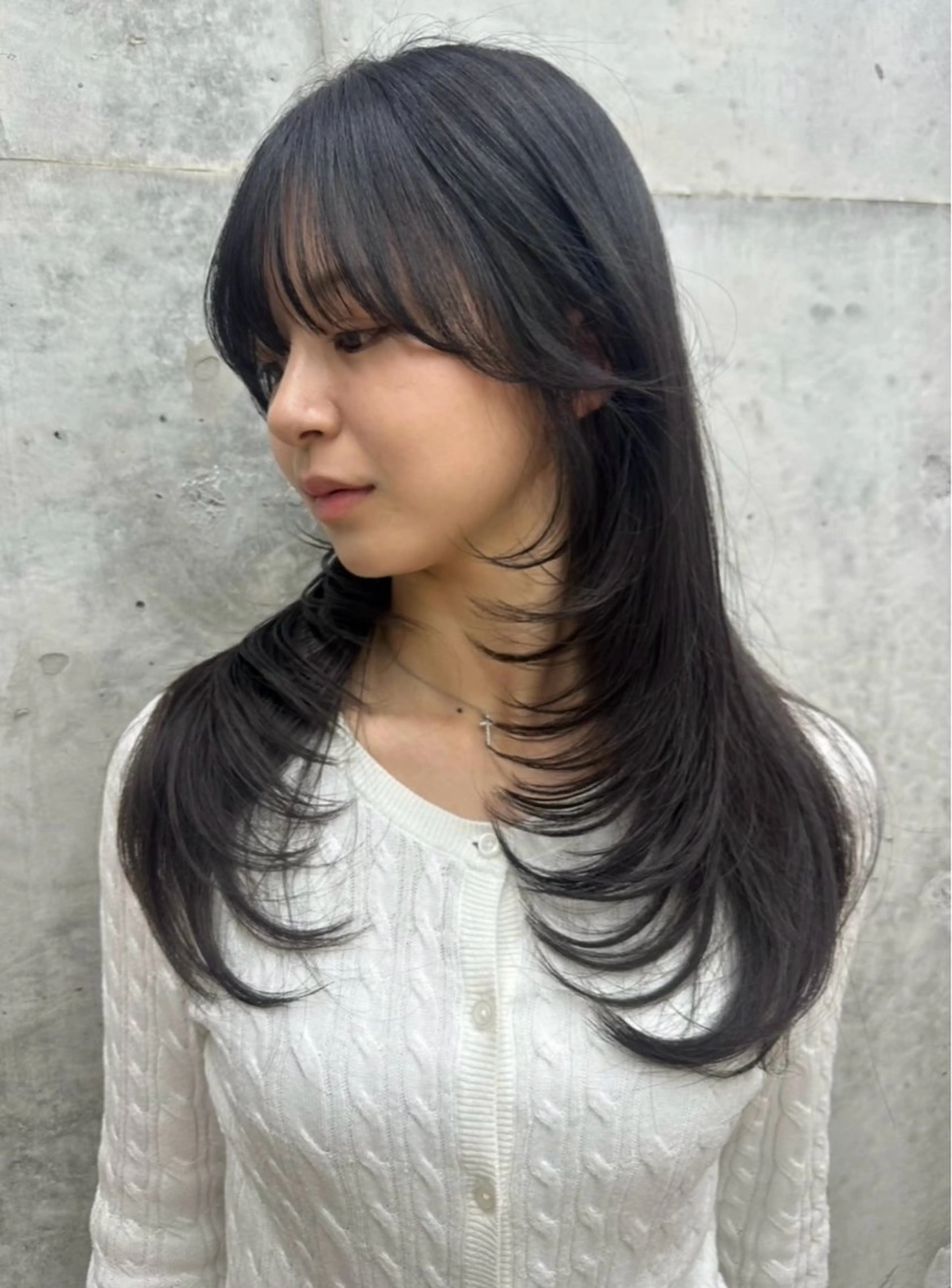 セミロング レイヤーカット 森本 笑のヘアスタイル