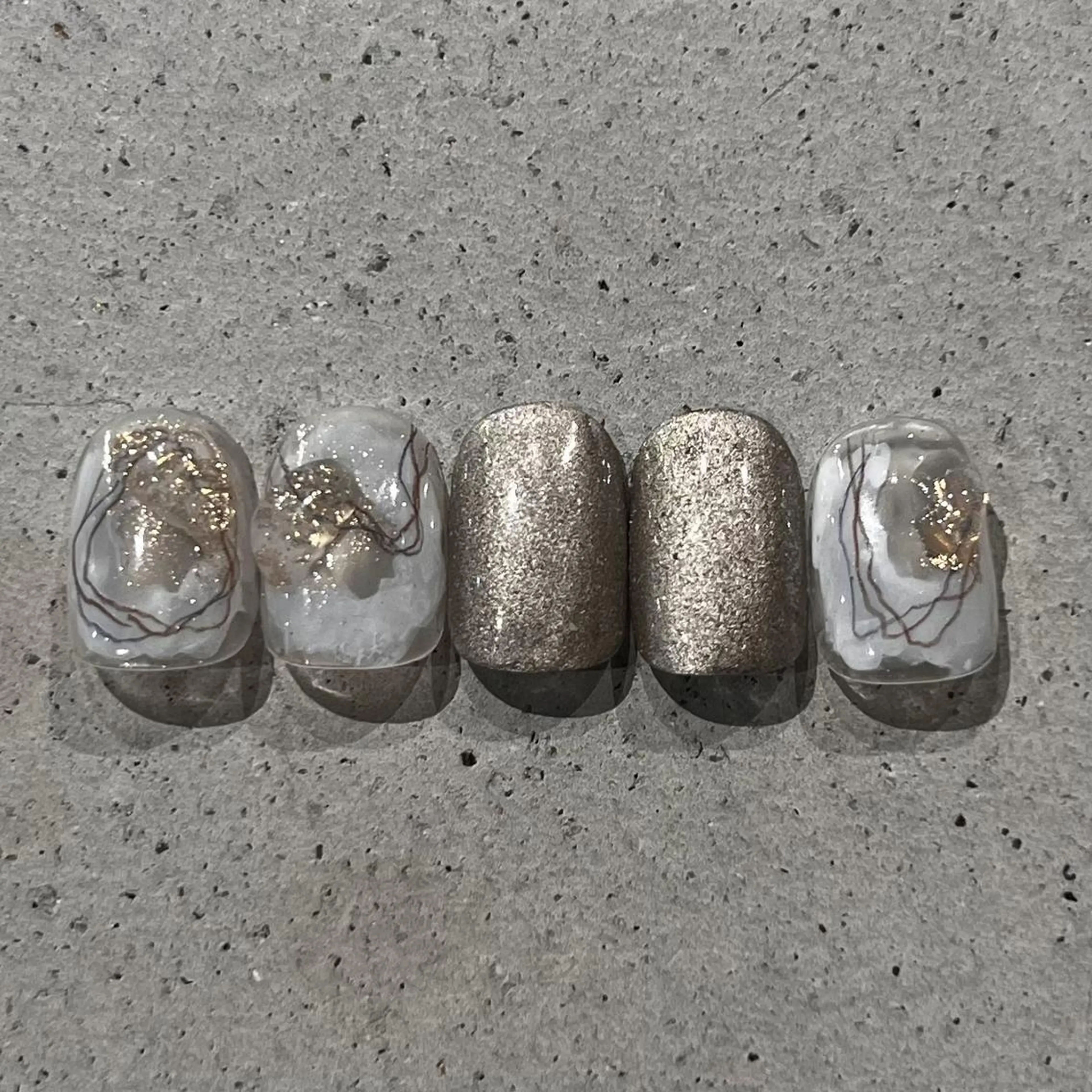 ネイル favori金山 山添のネイルデザイン