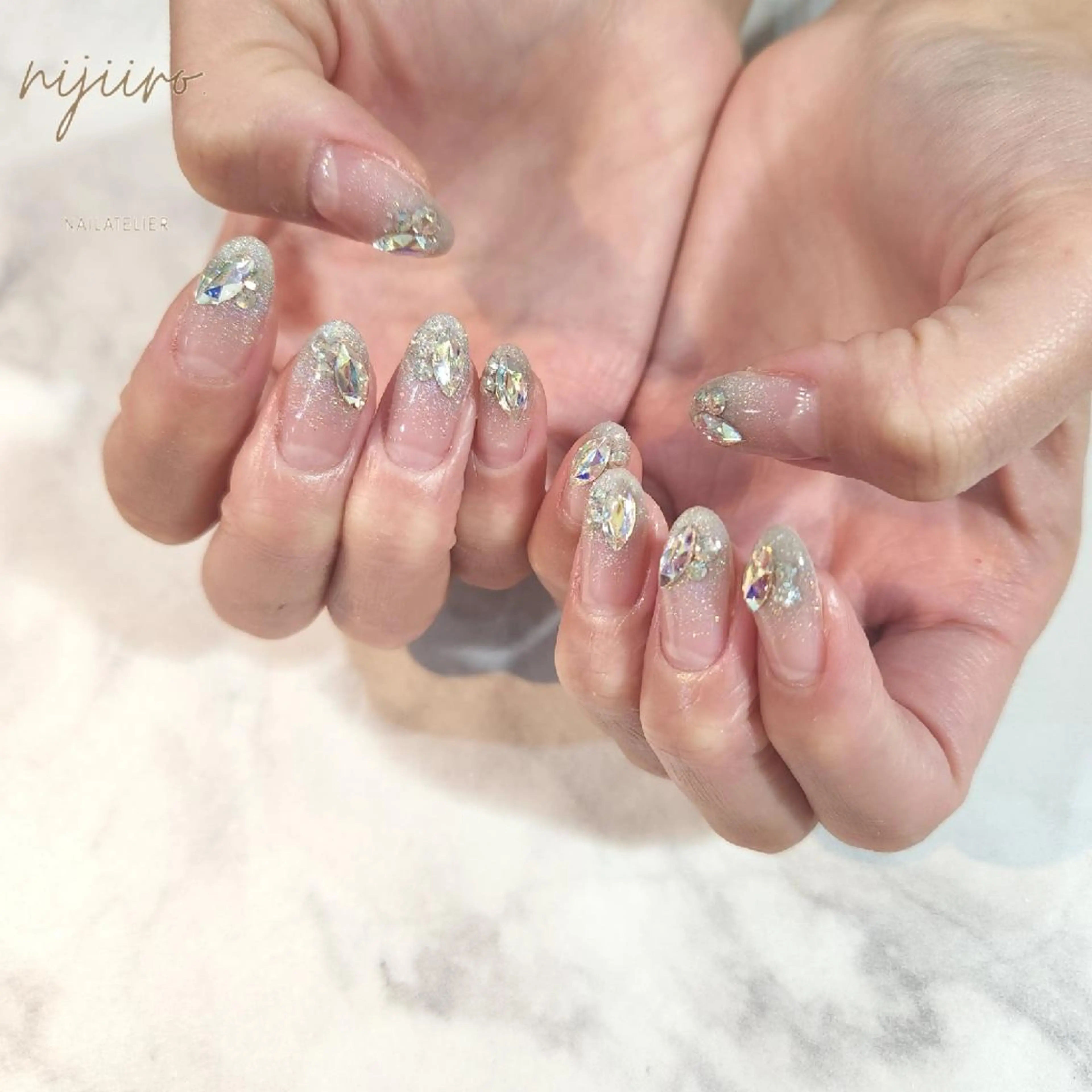 ネイル ハンドネイル nailatelier nijiiro.所属・nijiiro🌈 サトウのネイルデザイン