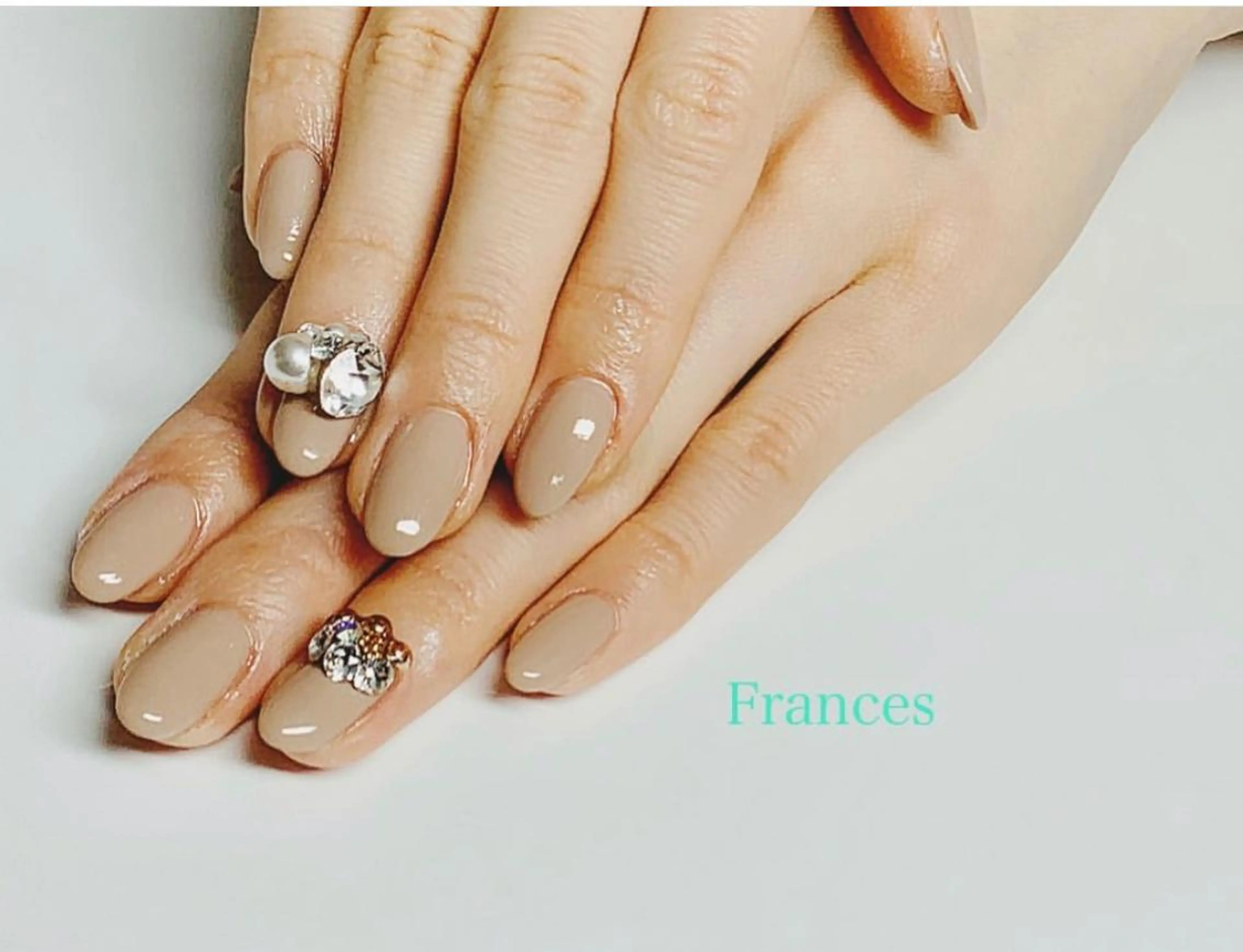 ネイル ストーンネイル ハンドネイル Frances 今村のネイルデザイン