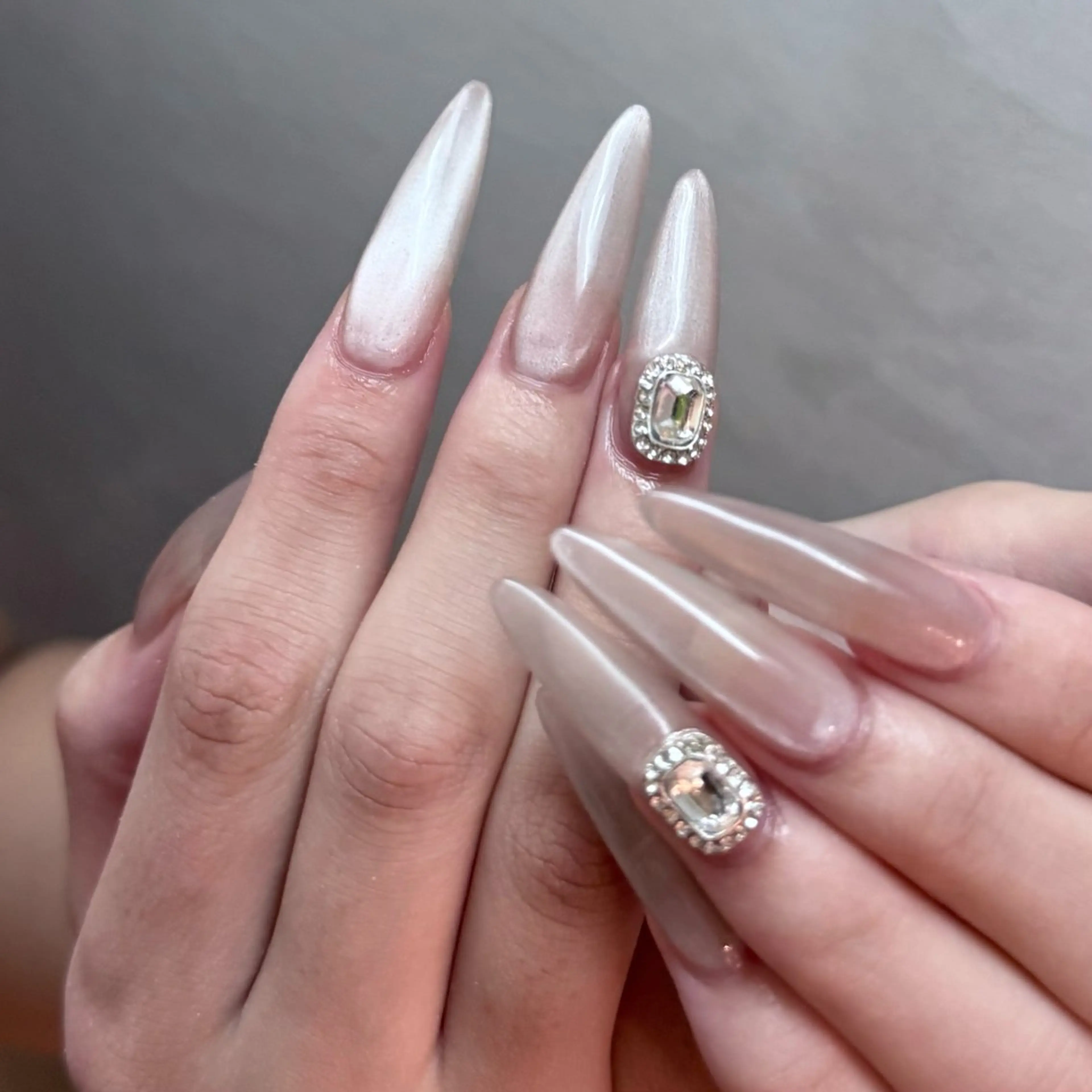 ネイル ハンドネイル solu nail所属・碇 千波のネイルデザイン